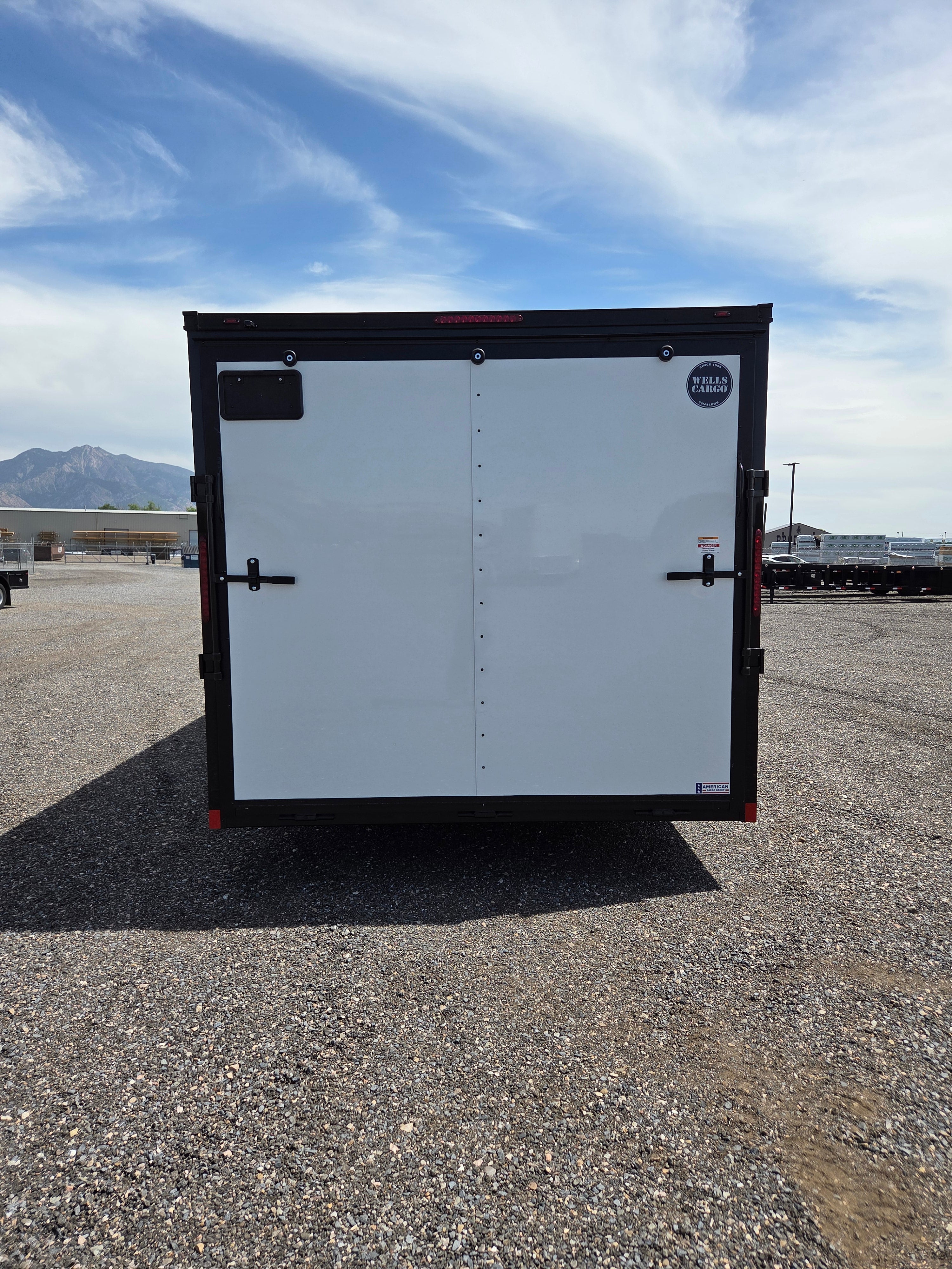 Phantom Wells Cargo 24' Enclosed Trailer