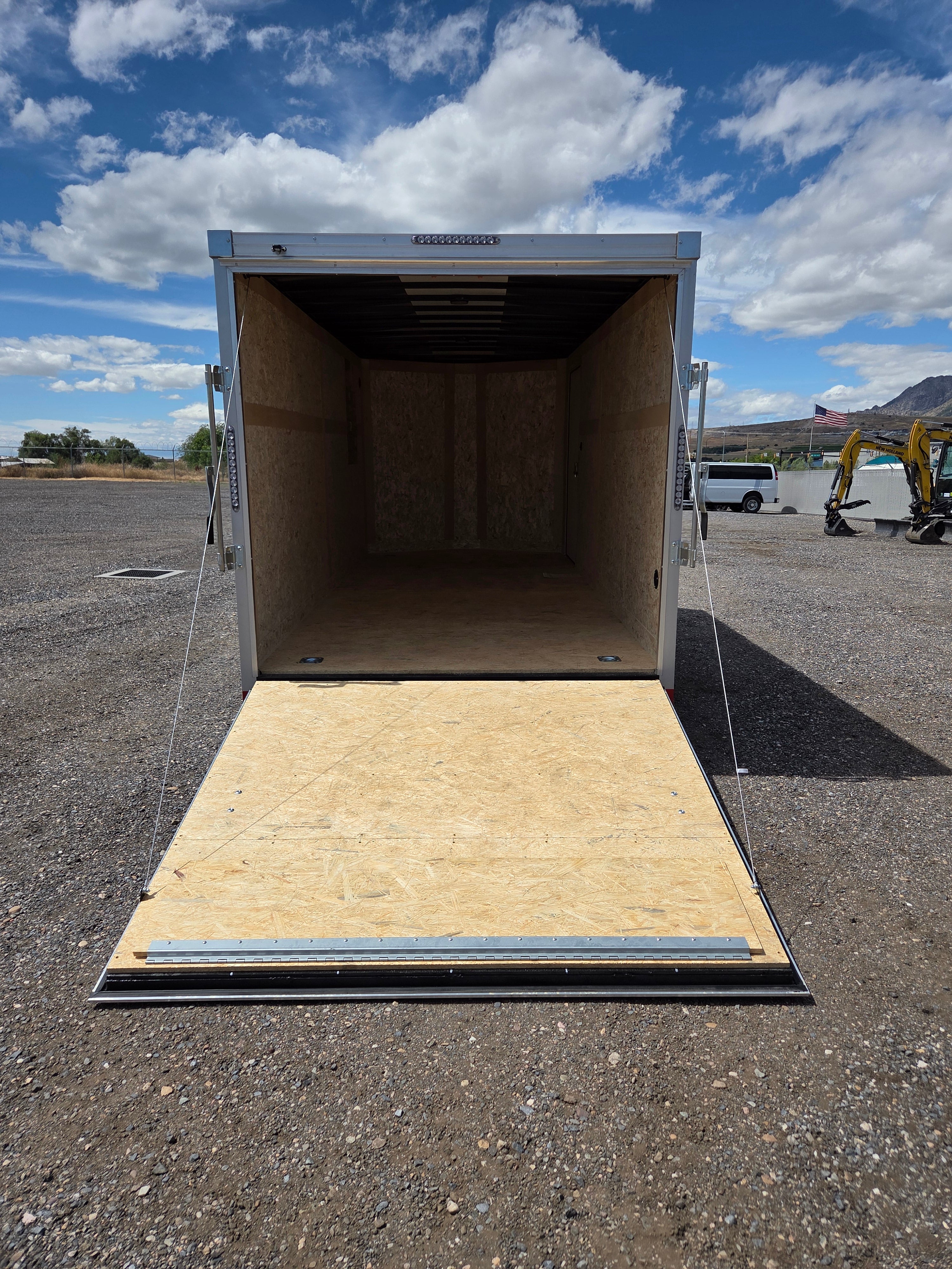 Wells Cargo Road Force 16'