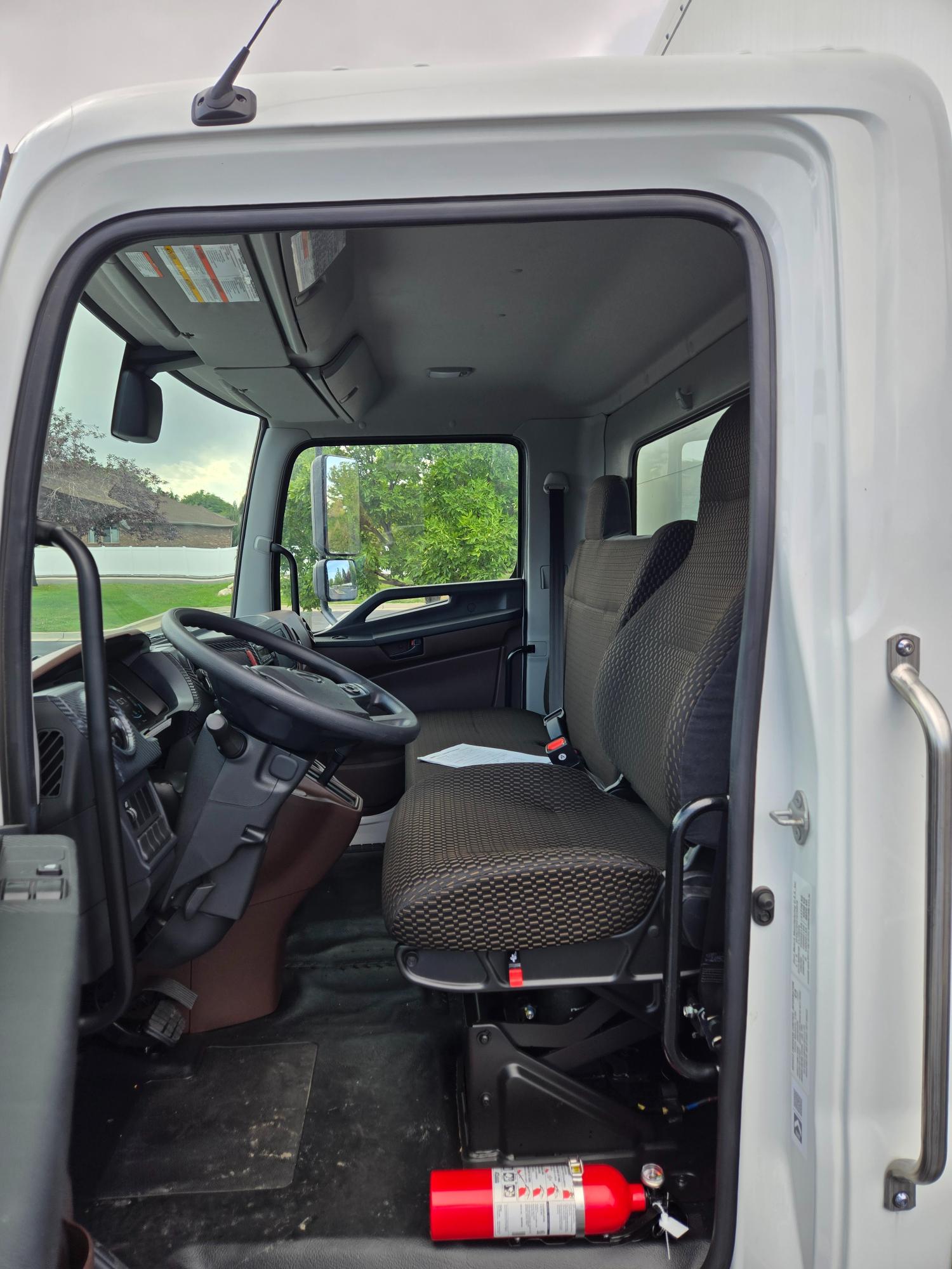 2026 HINO 26' Box Truck Demo