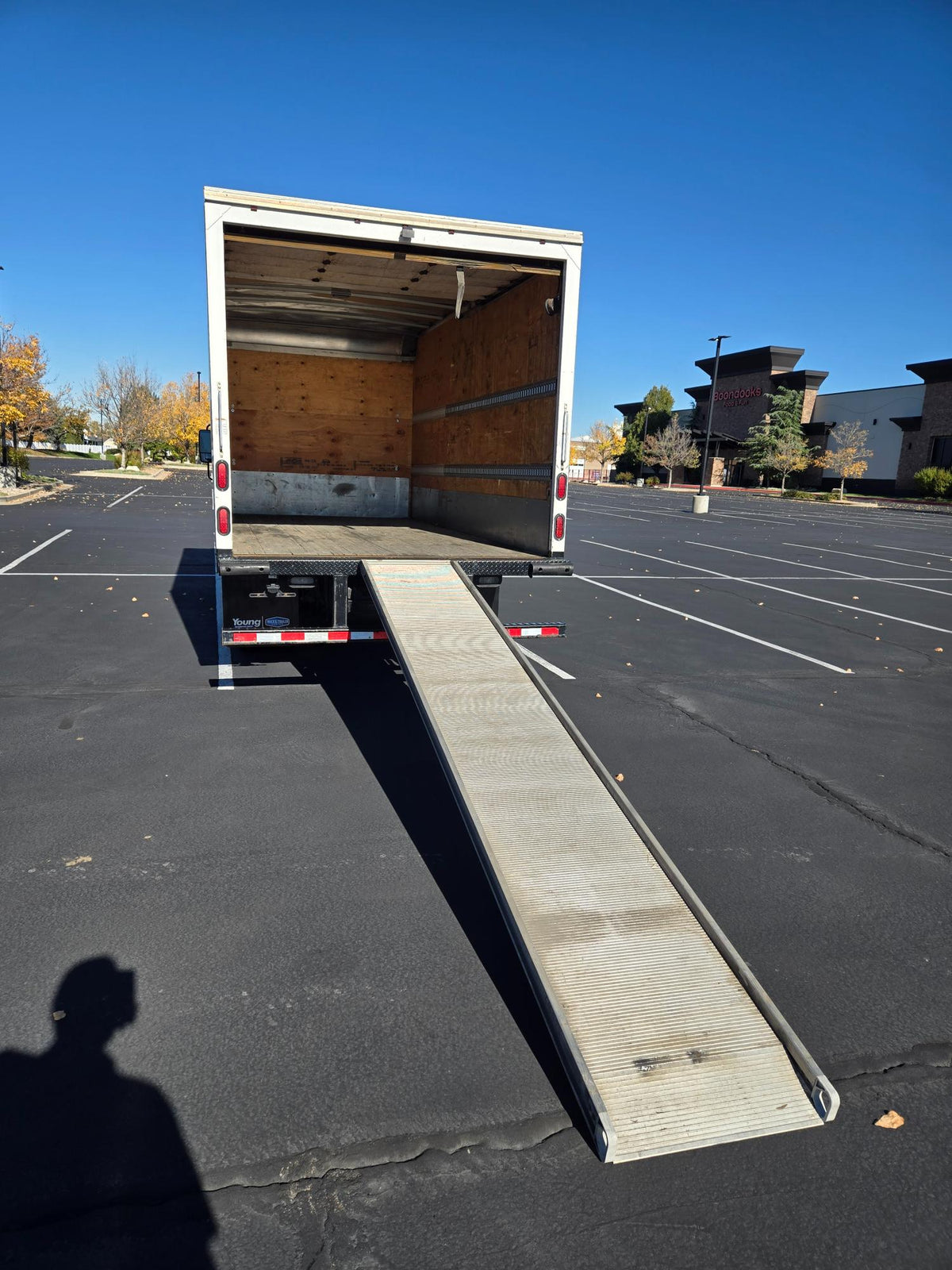 USED 2016 ISUZU NQR 16' BOX TRUCK