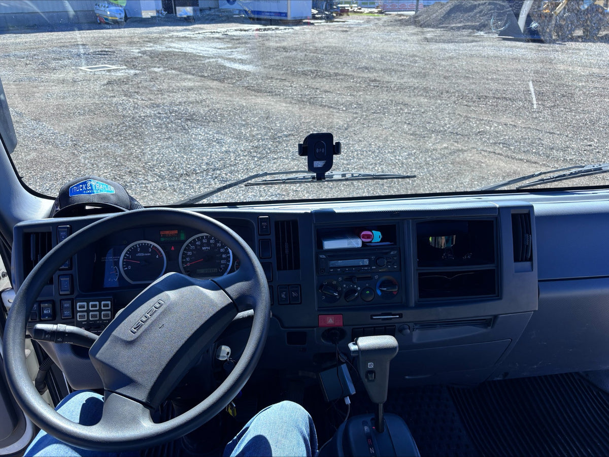 2022 Isuzu NRR Ready To Tow Truck
