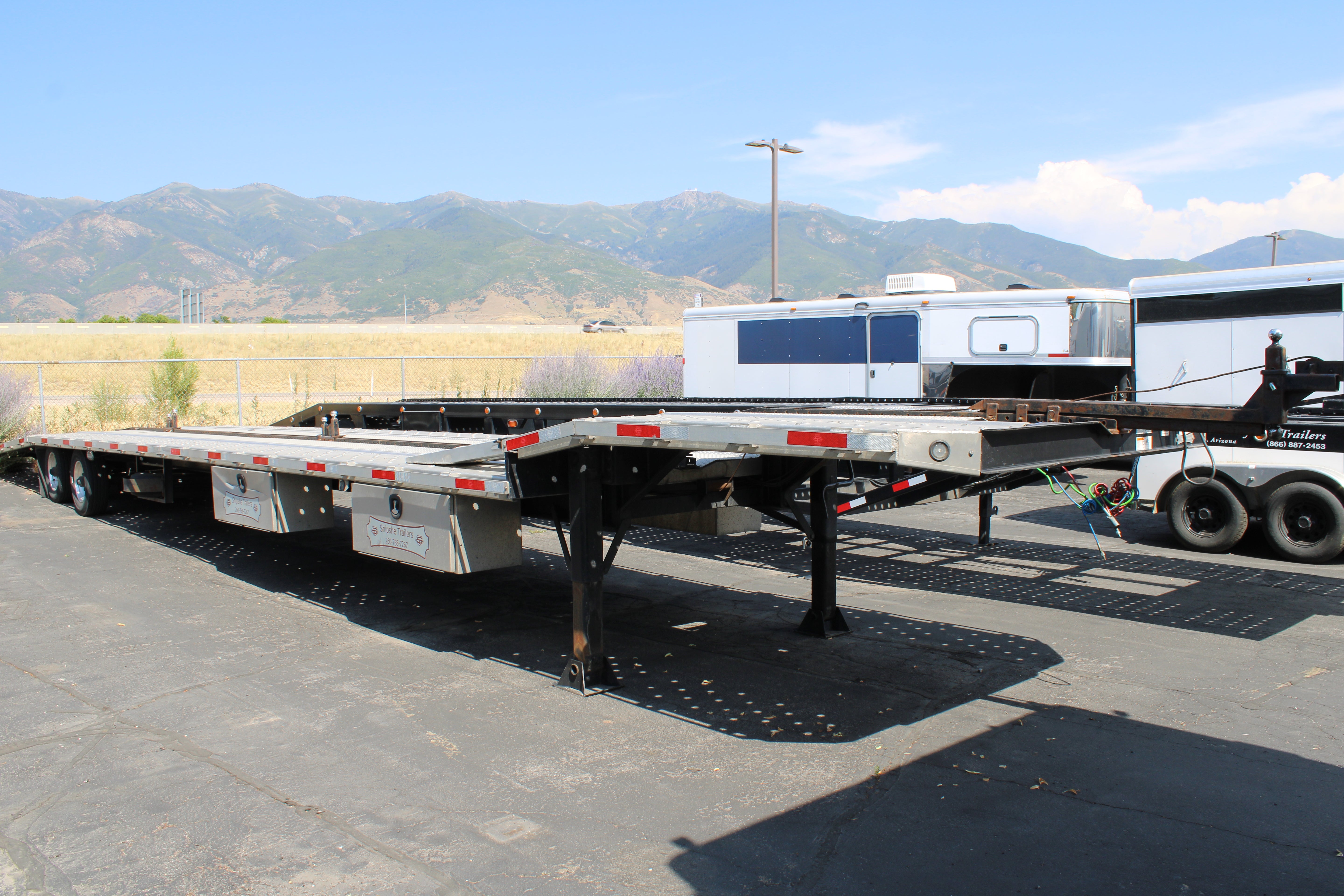 Used 32' Car Hauler Trailer