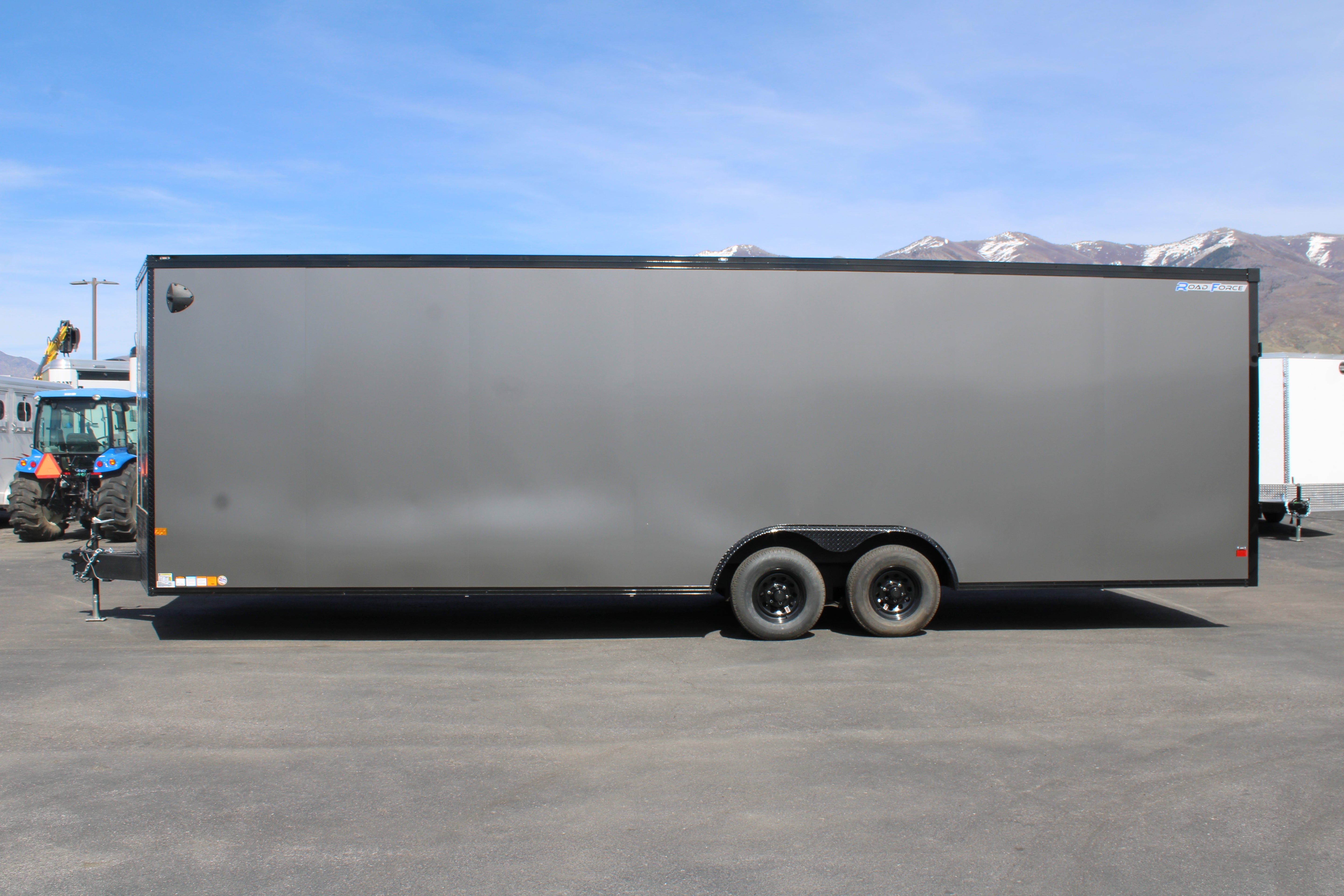 Wells Cargo 28' Road Force