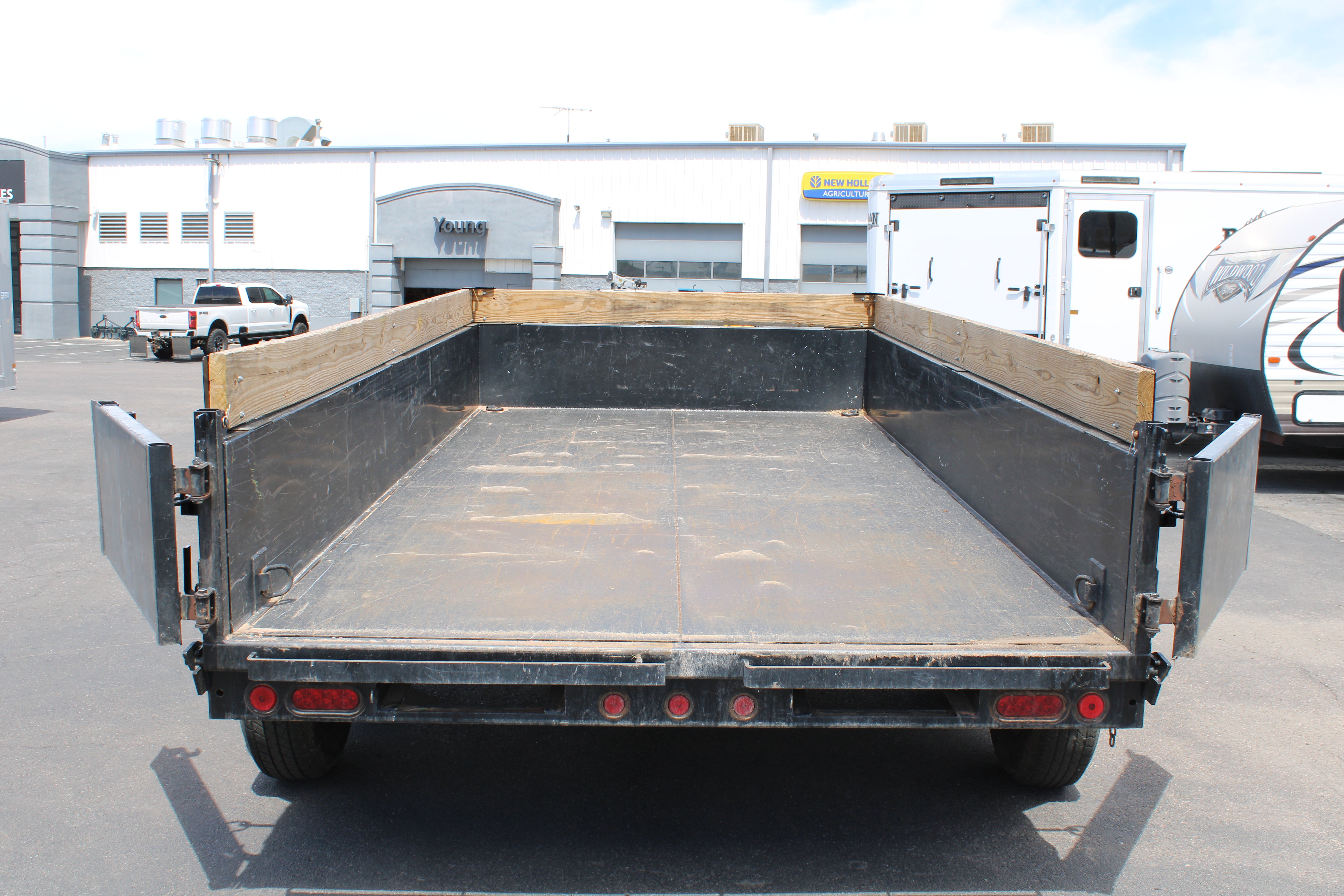 Used 14' Dump Trailer 2024