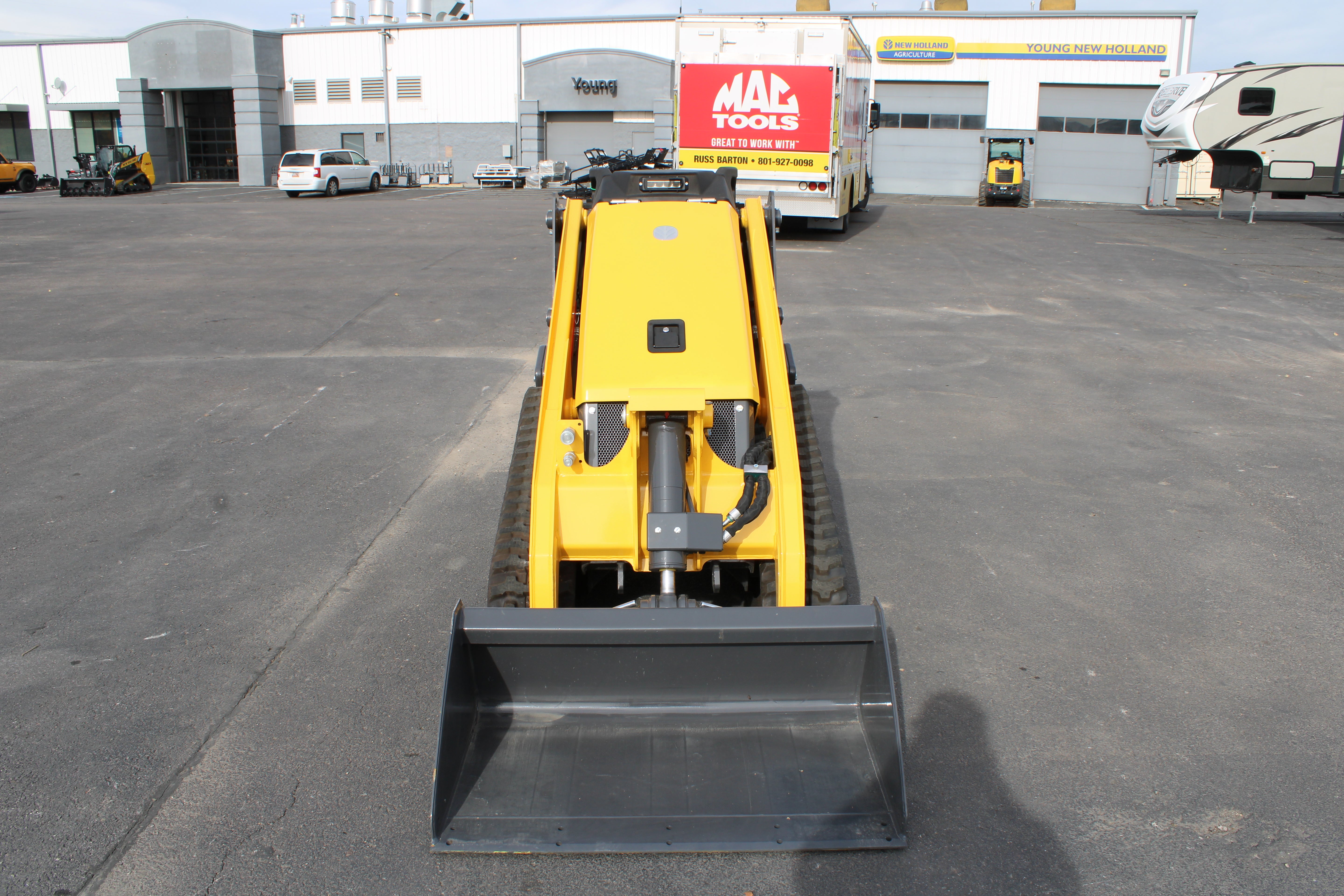 New Holland C314 Mini Skidsteer