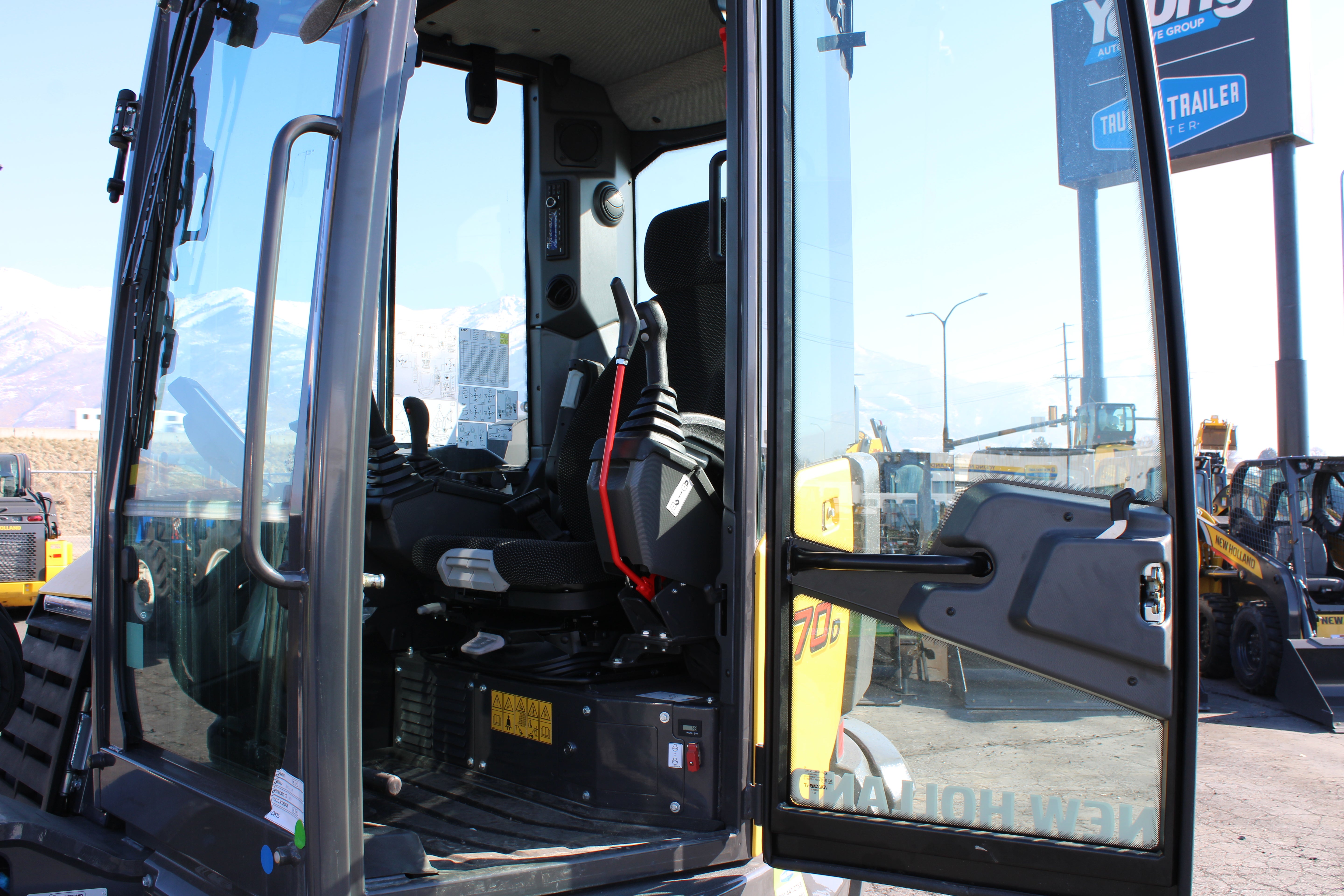 New Holland E70D Excavator