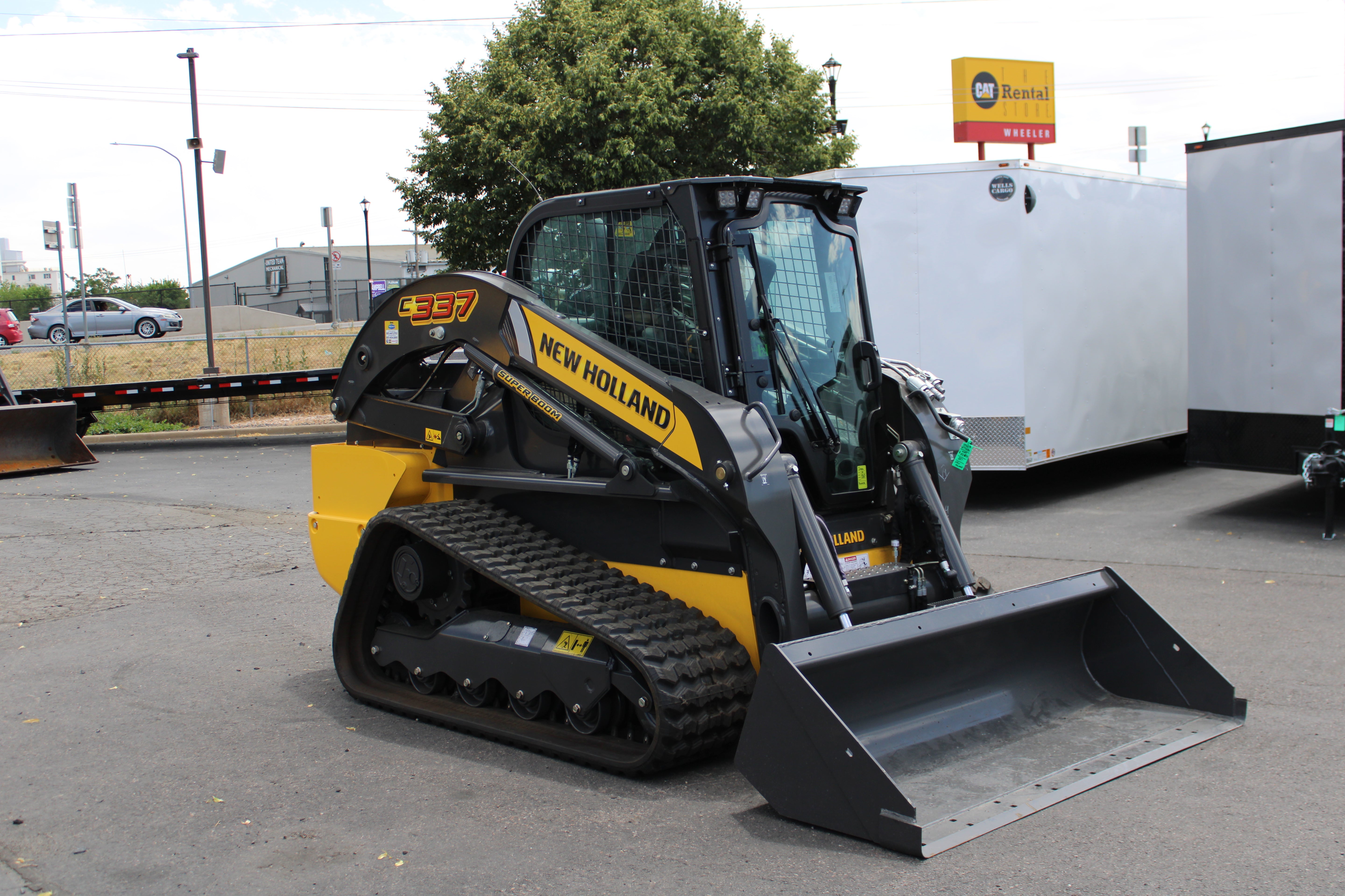 New Holland C337 Skidsteer