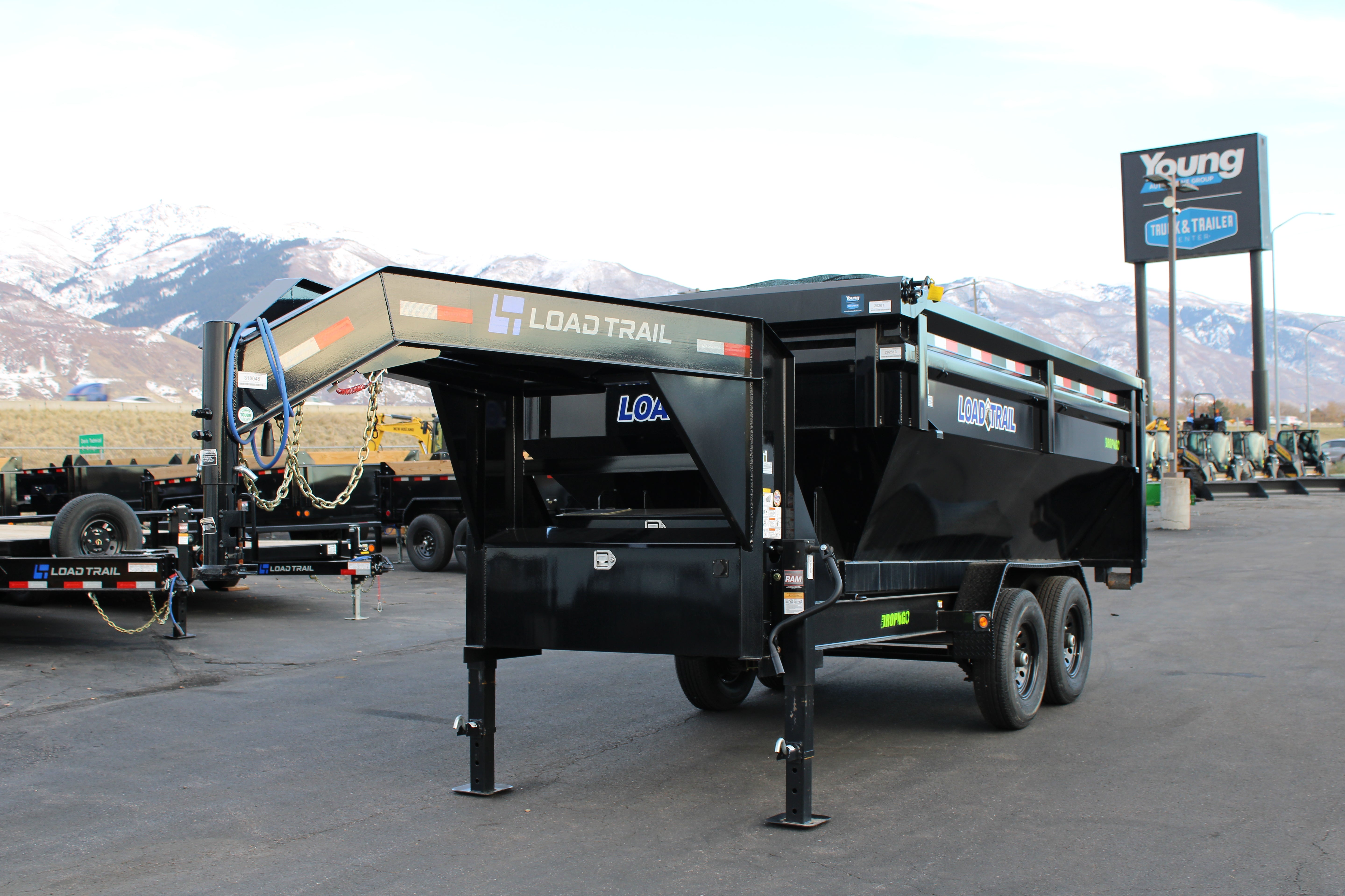 Load Trail 83" x 14' Gooseneck Trailer drop and go chassis