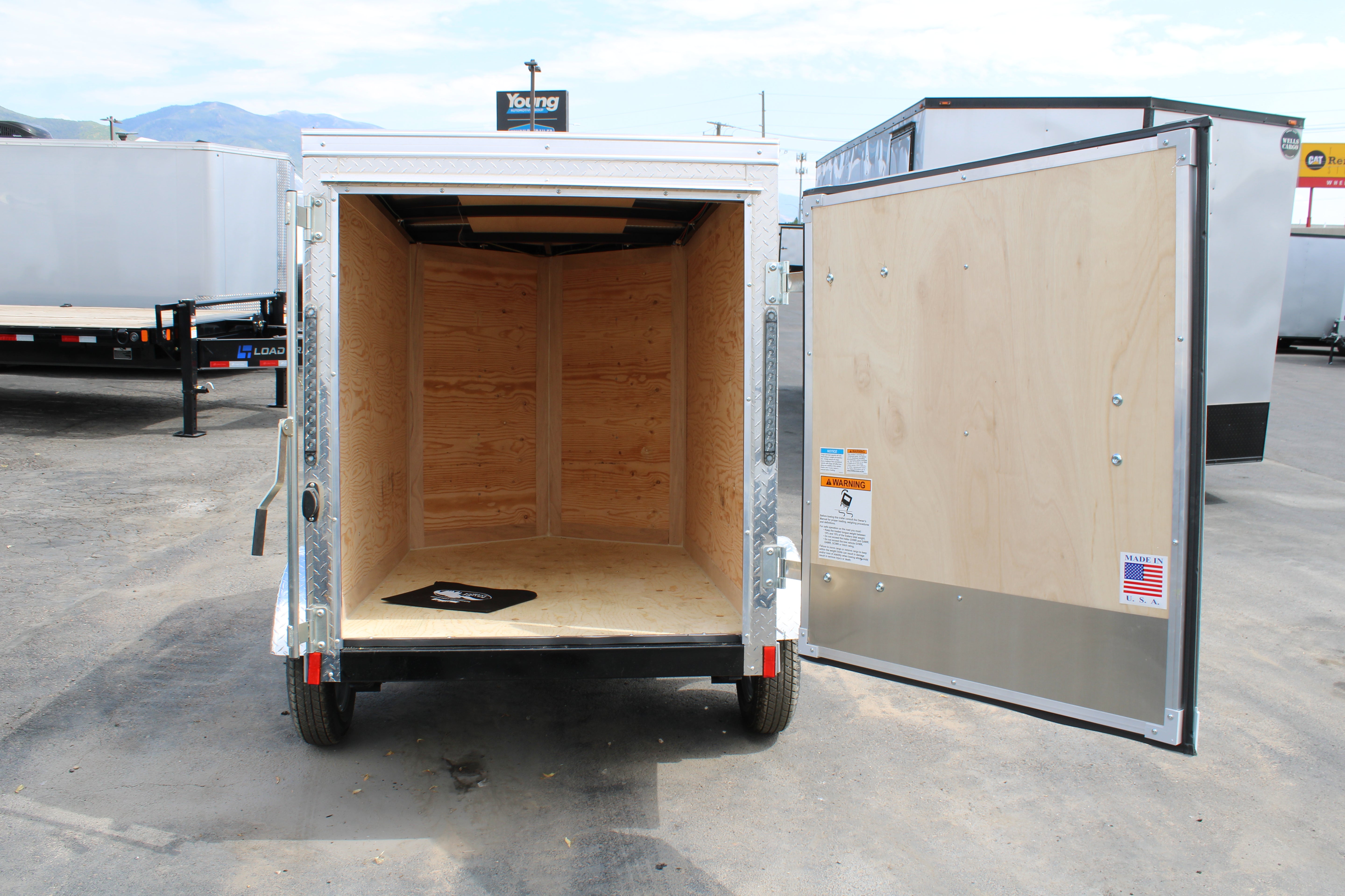 Cargo Mate 4 x 6 Cargo Trailer W/ Single Swing Door