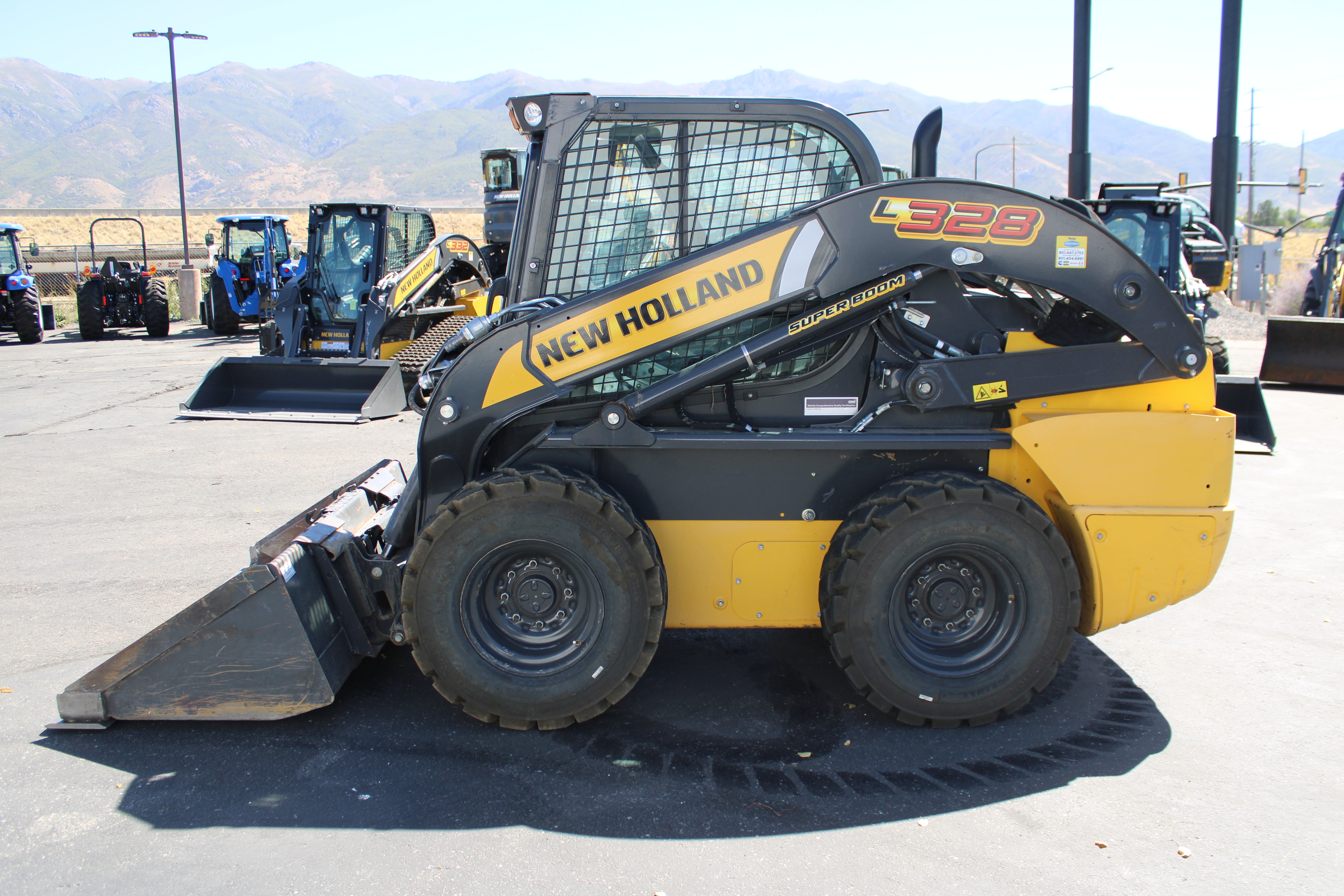 Used New Holland L328 Skidsteer