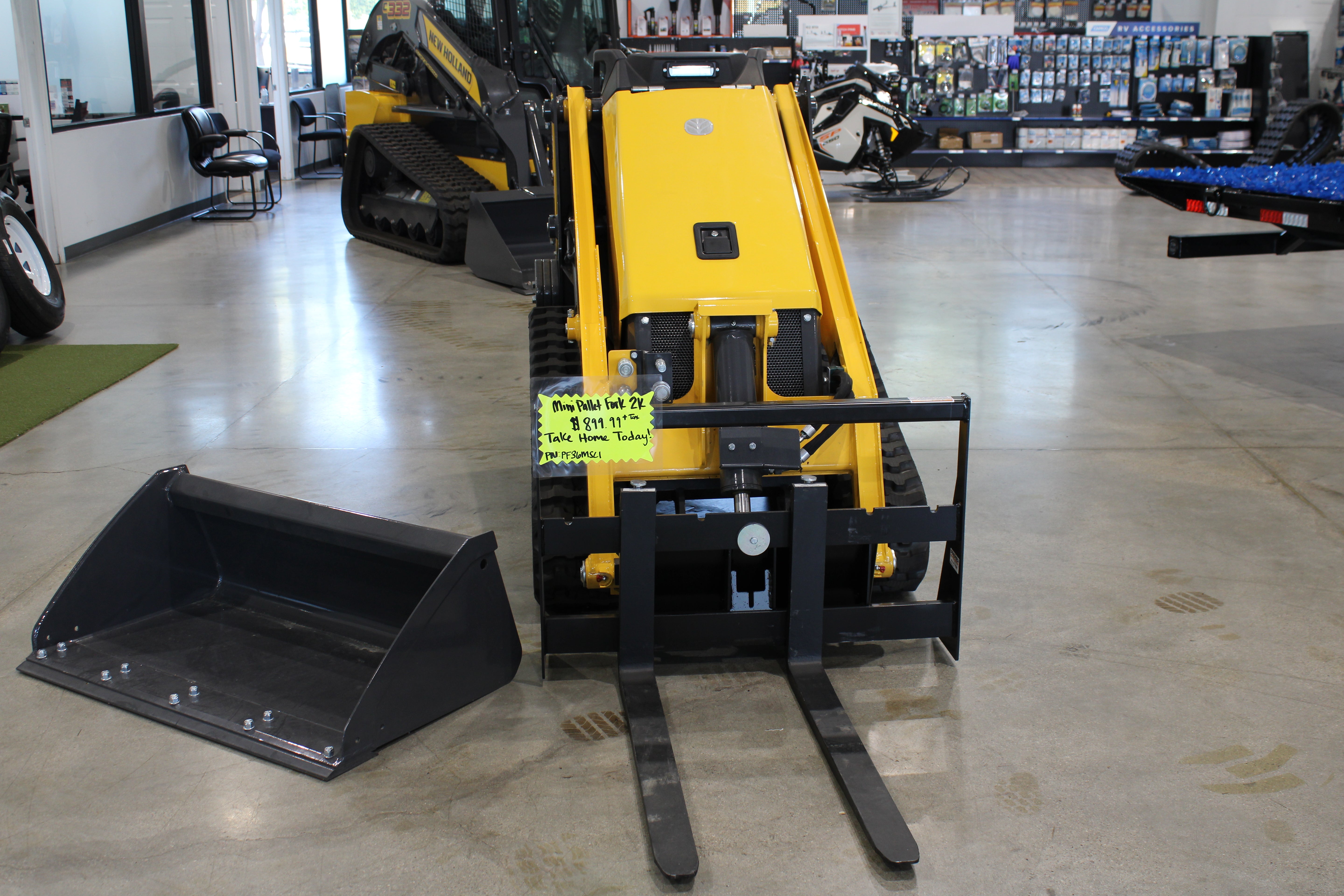 New Holland C314 Mini Skidsteer