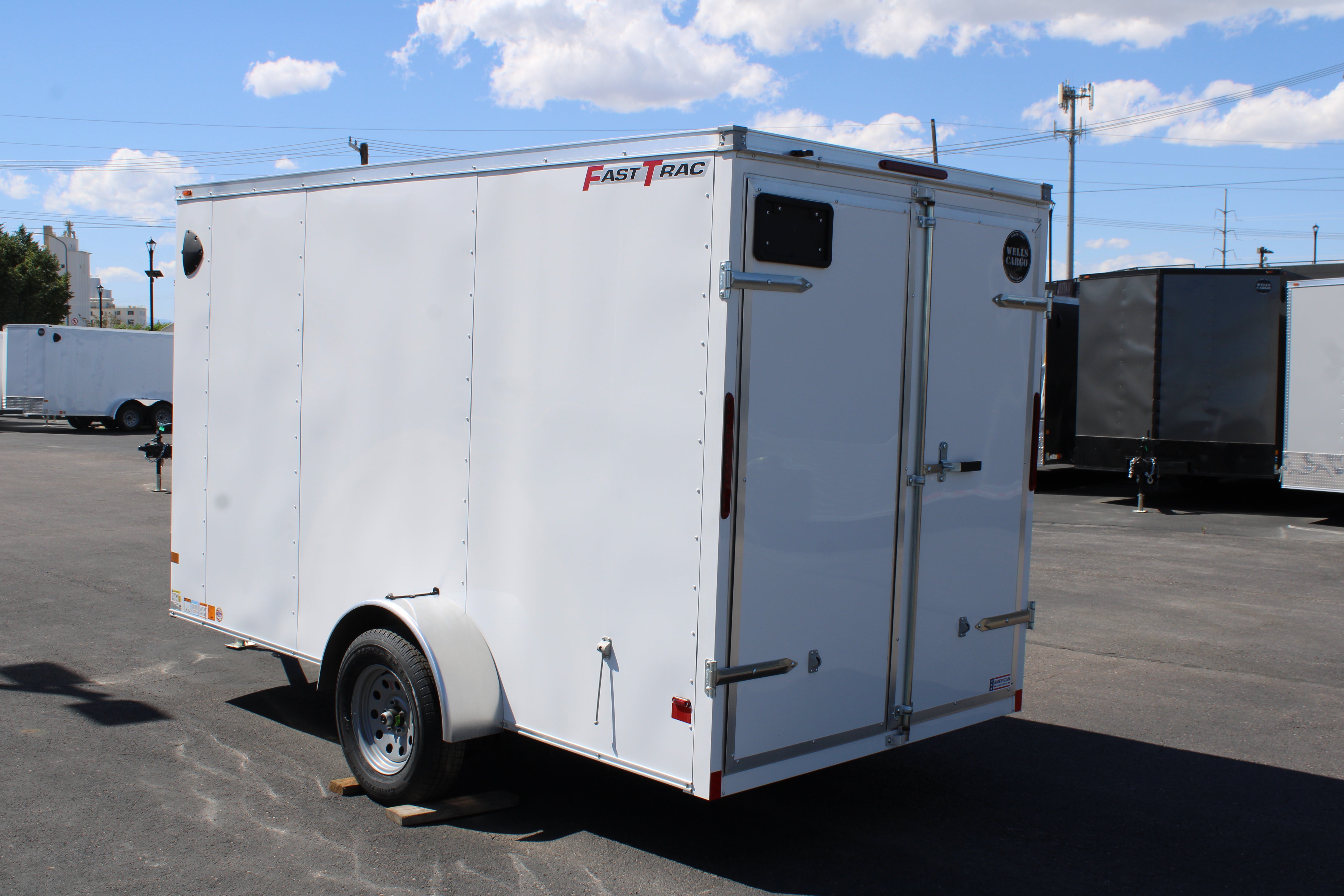 Wells Cargo 612 Enclosed