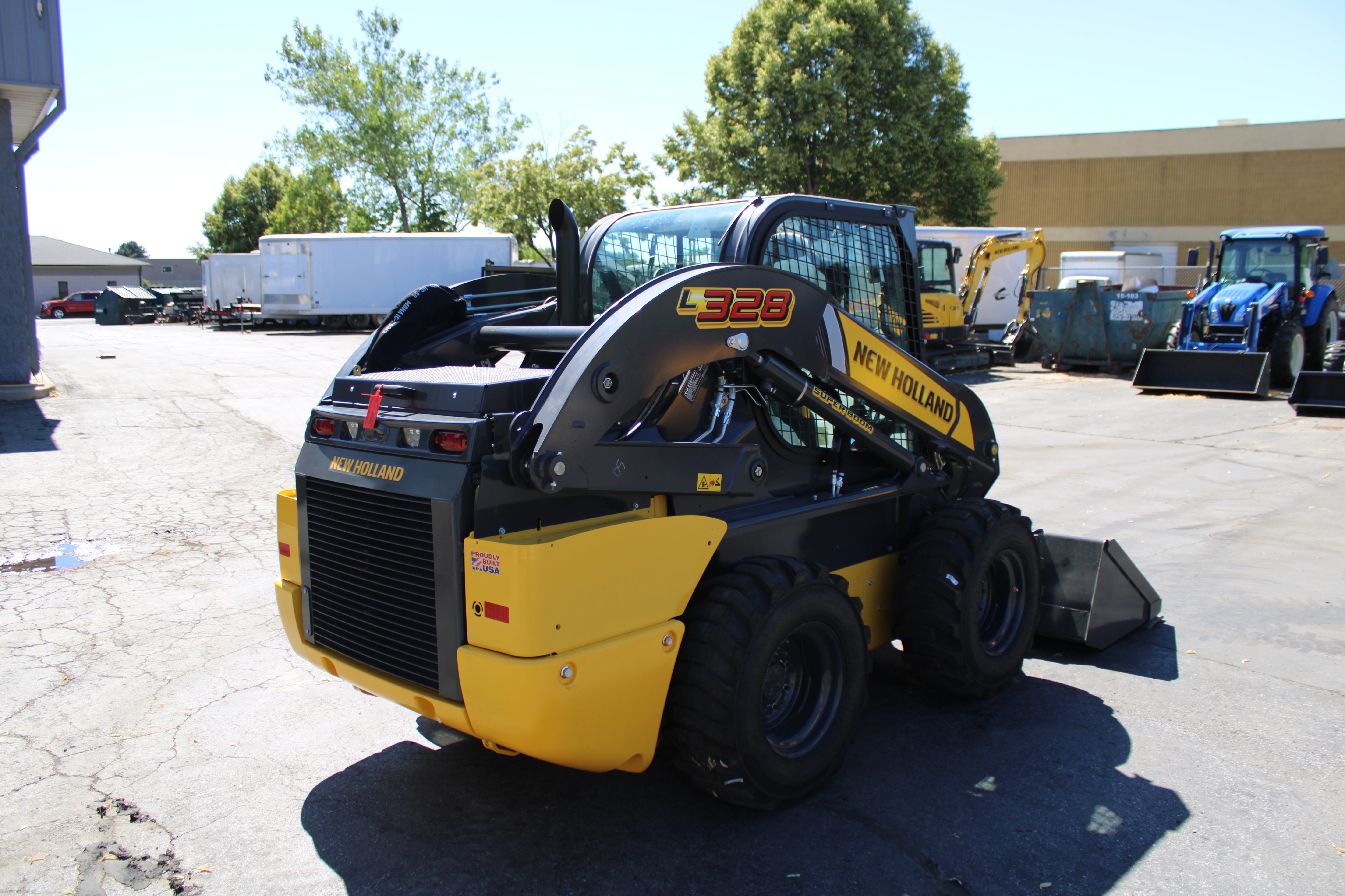 New Holland L328 Skidsteer