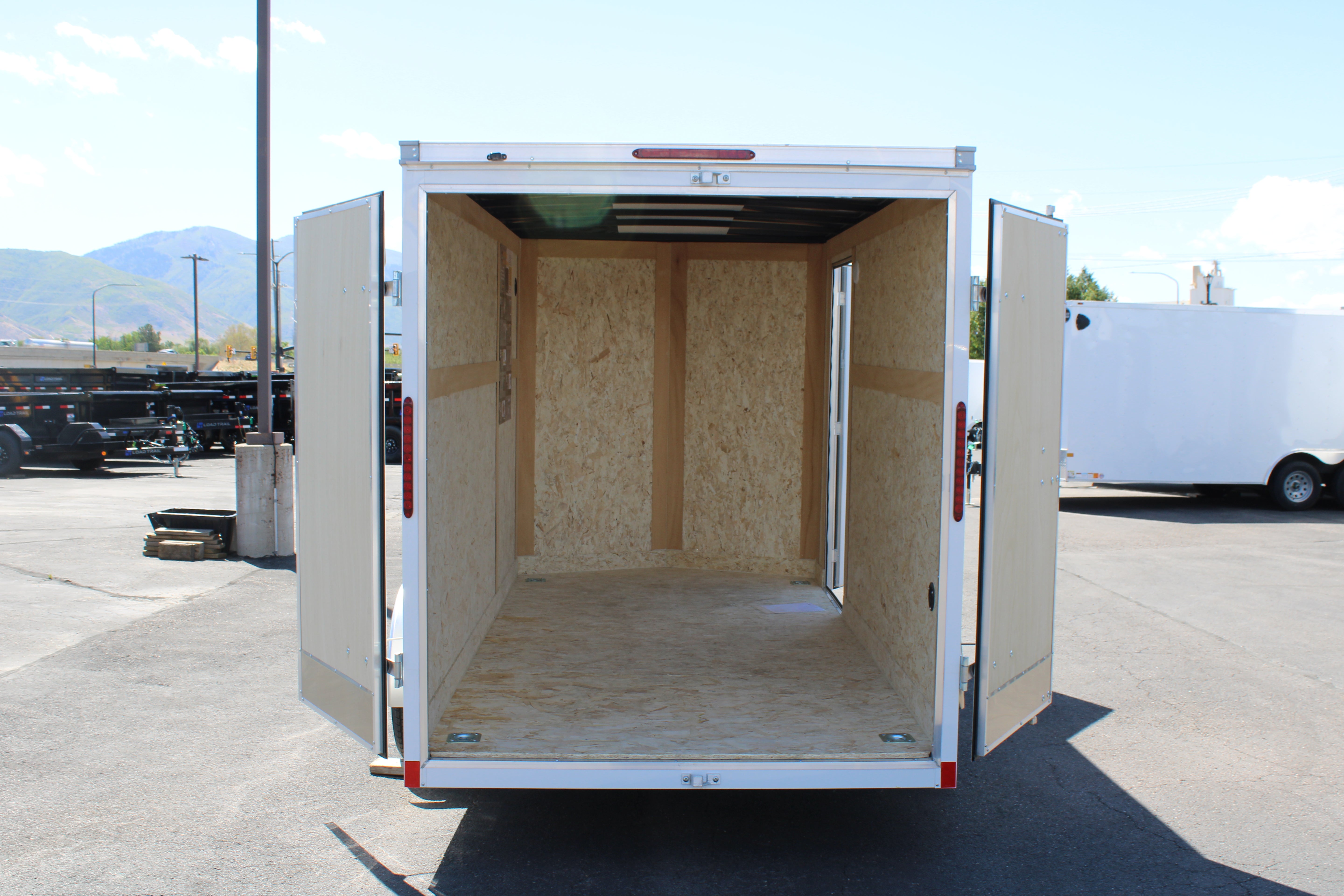 Wells Cargo 612 Enclosed