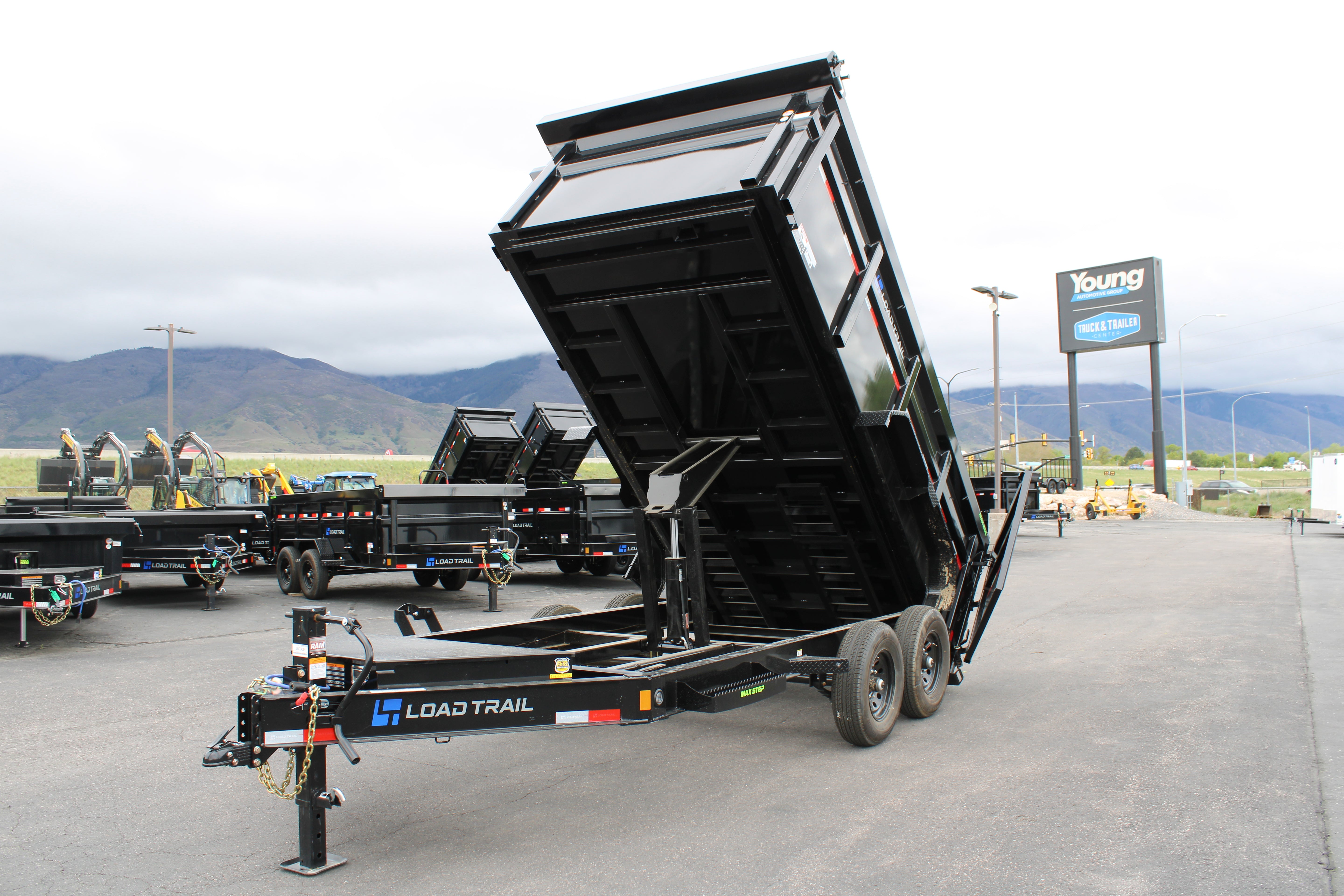 Loadtrail Dump Trailer 14'