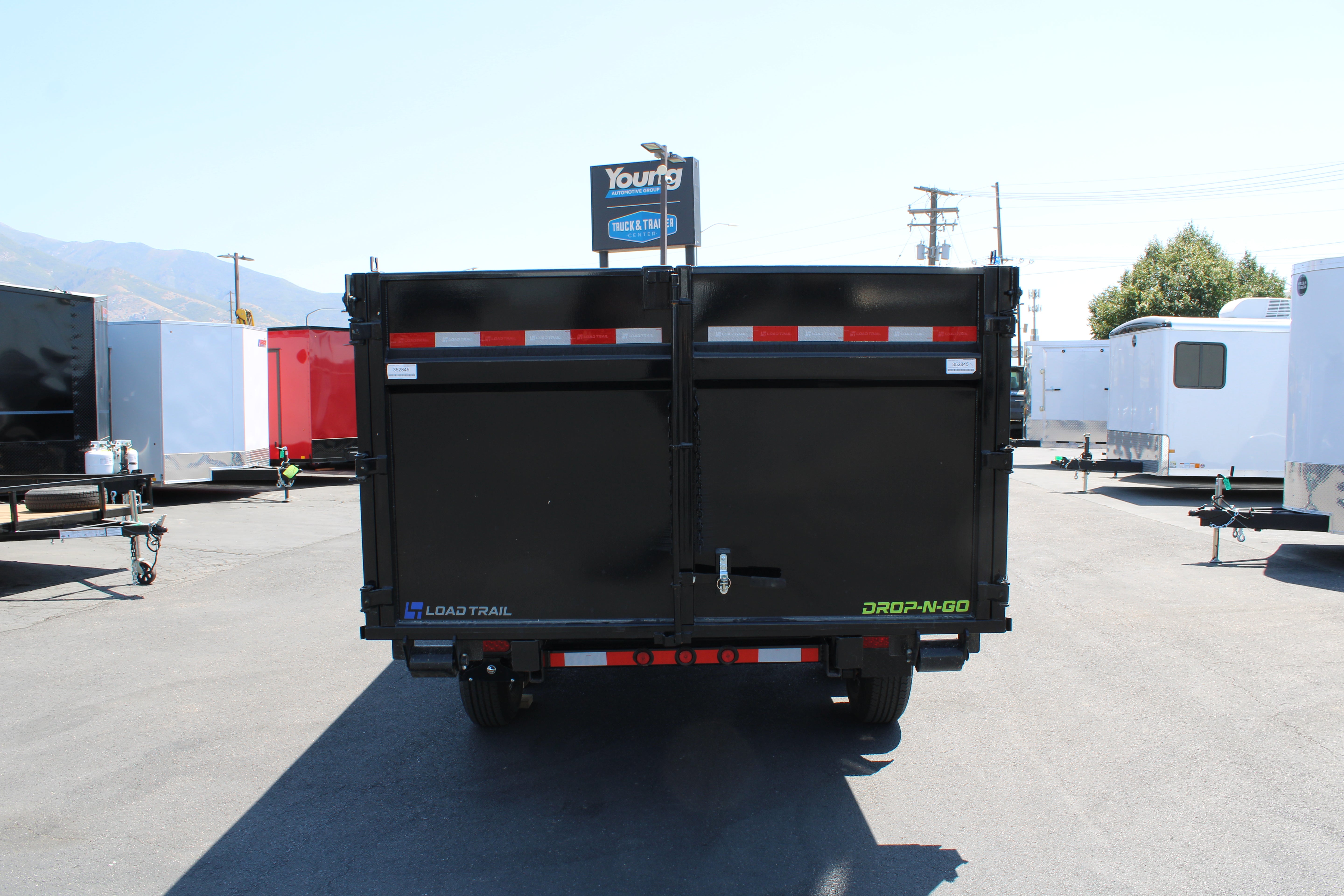 Load Trail 83" x 14 Dump and Go BIN