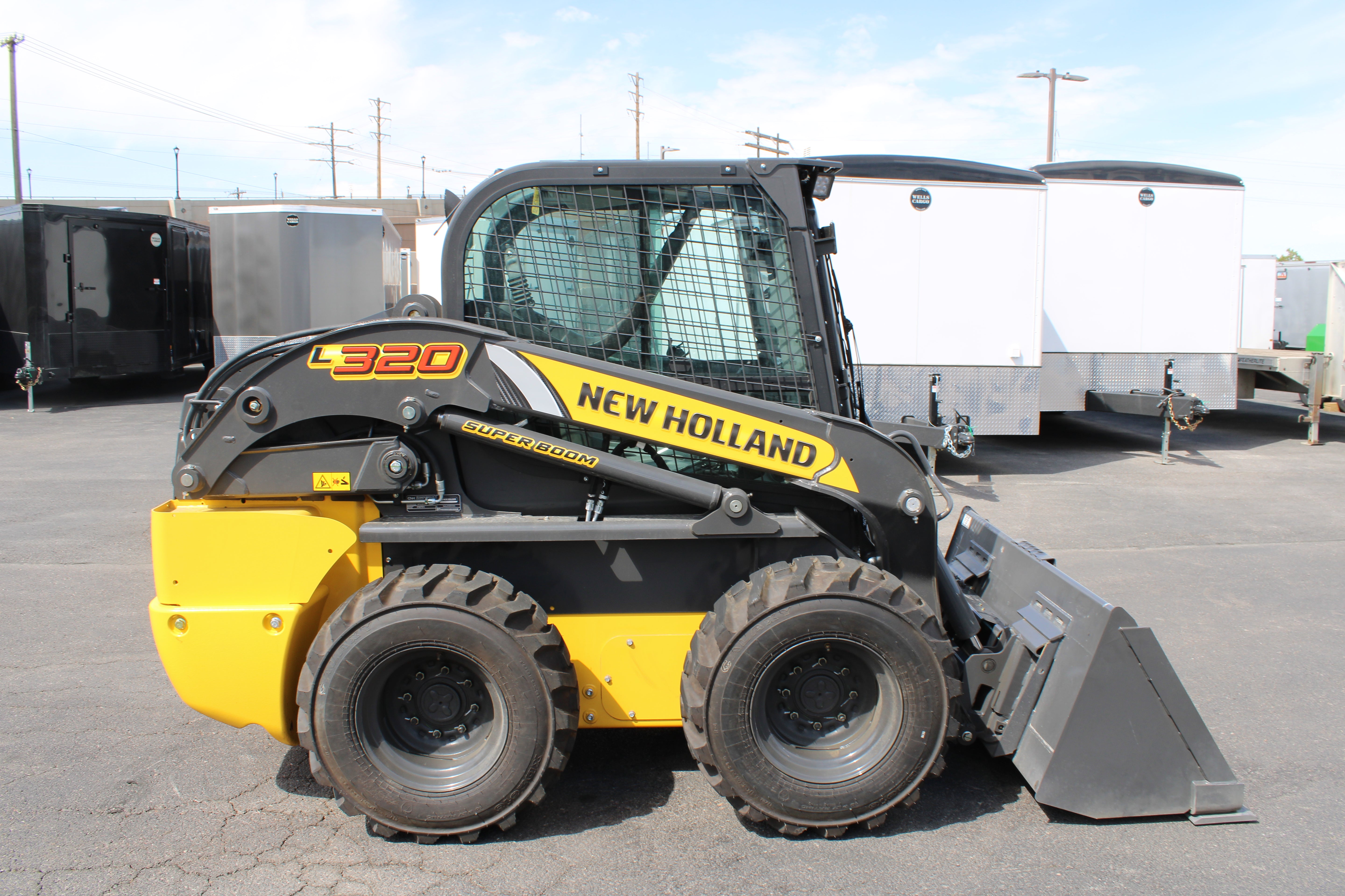 New Holland L320
