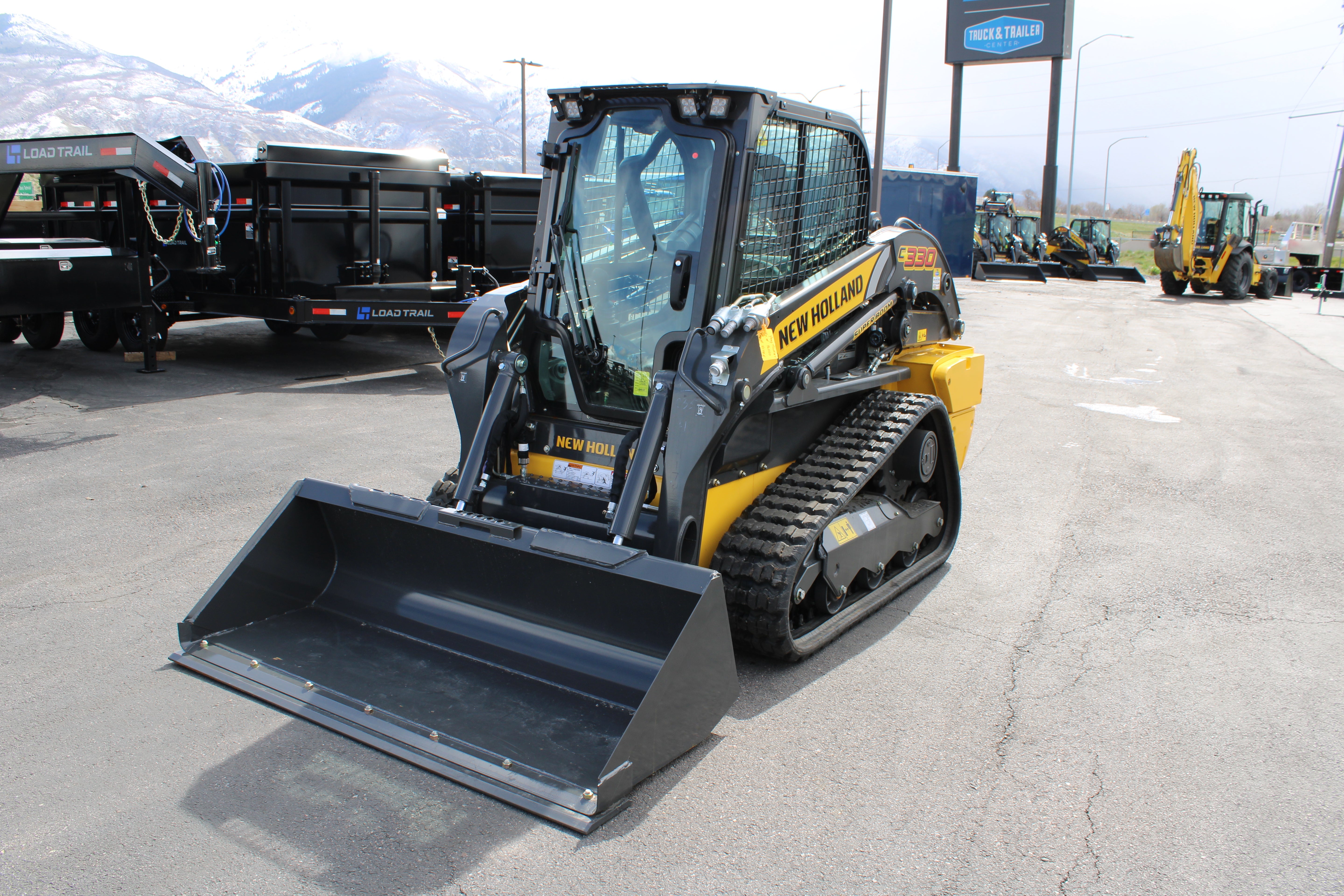 New Holland C330 Trackload Skidsteer