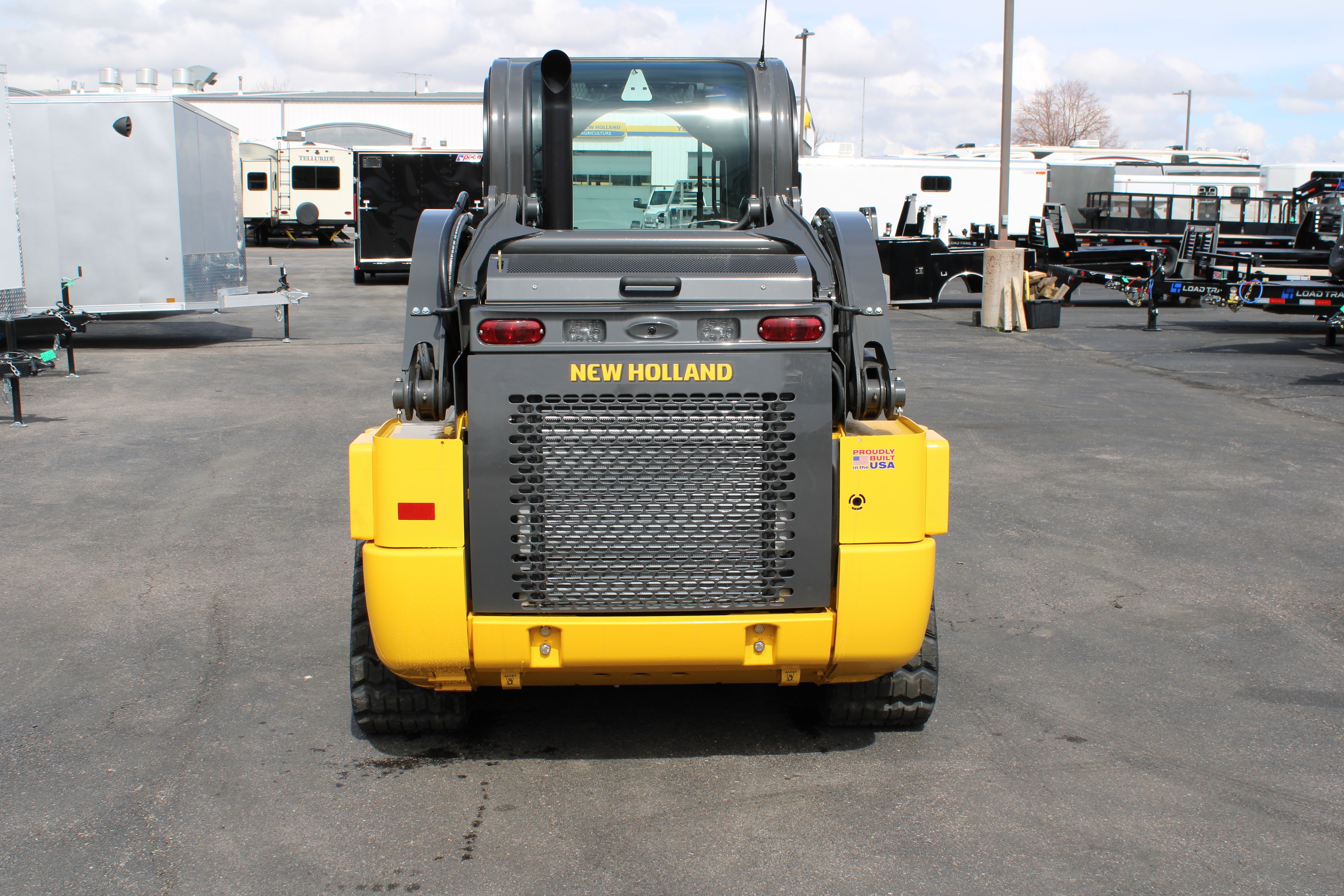 New Holland C330 Trackload Skidsteer