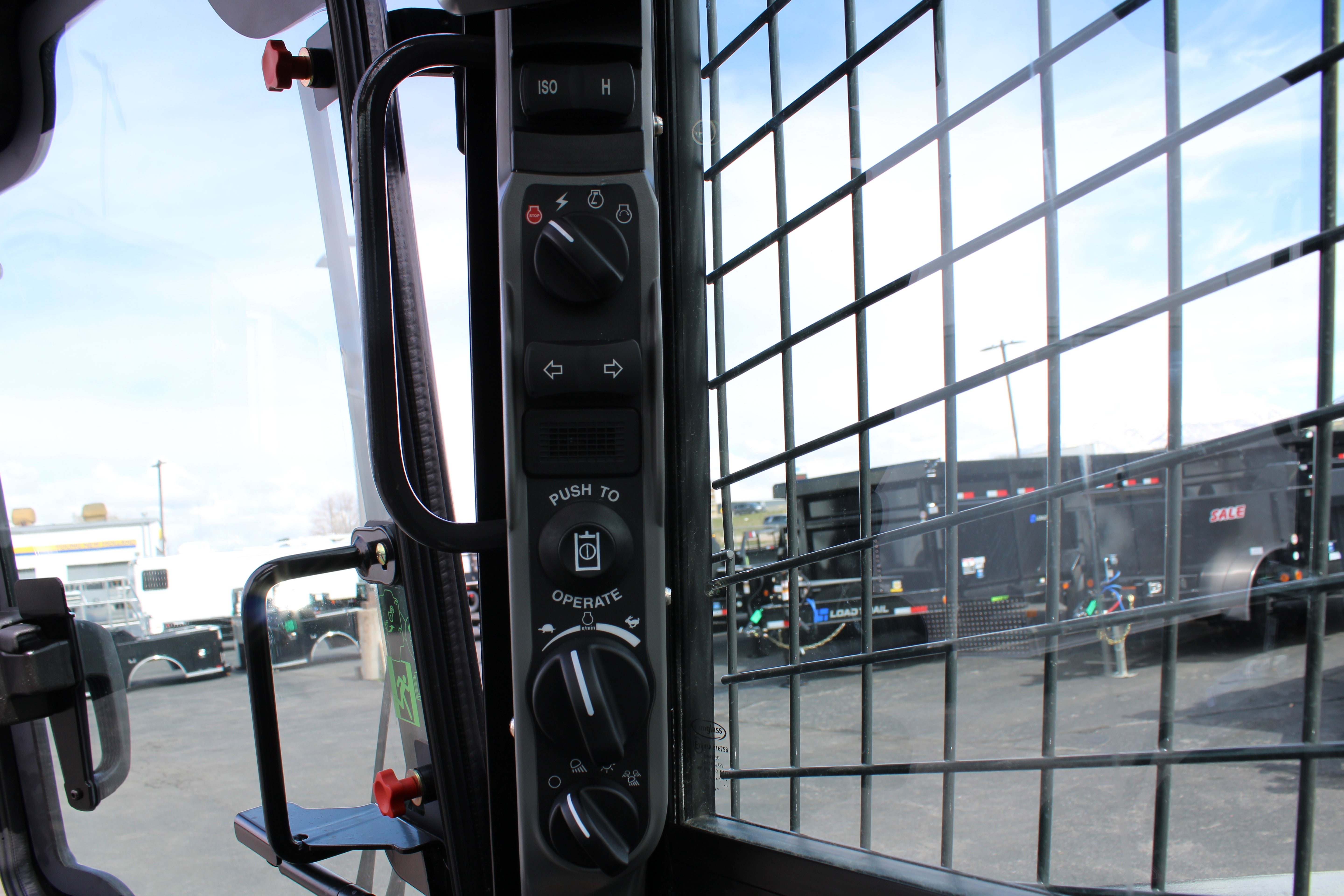 New Holland C330 Trackload Skidsteer
