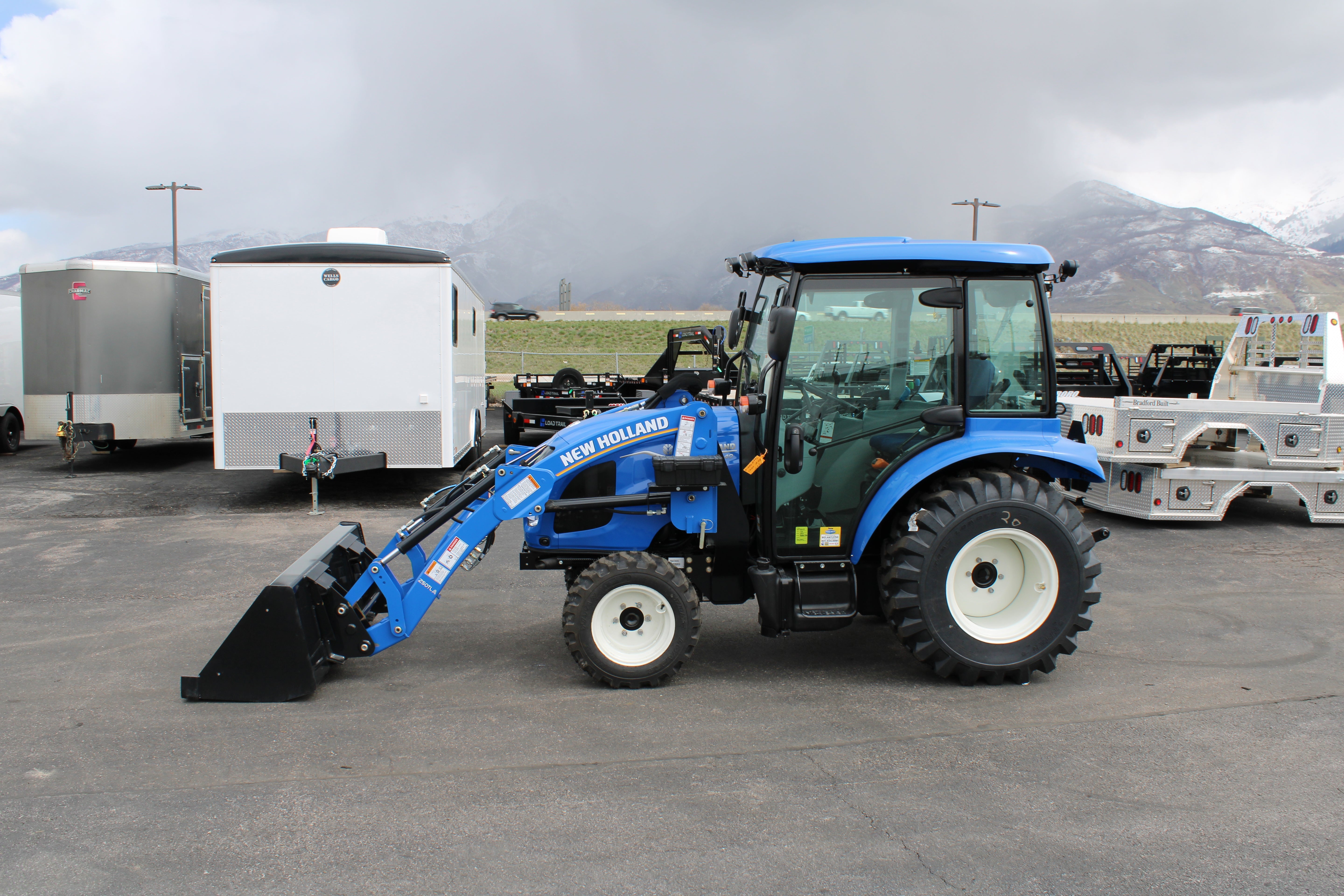 New Holland Boomer 40 Tractor