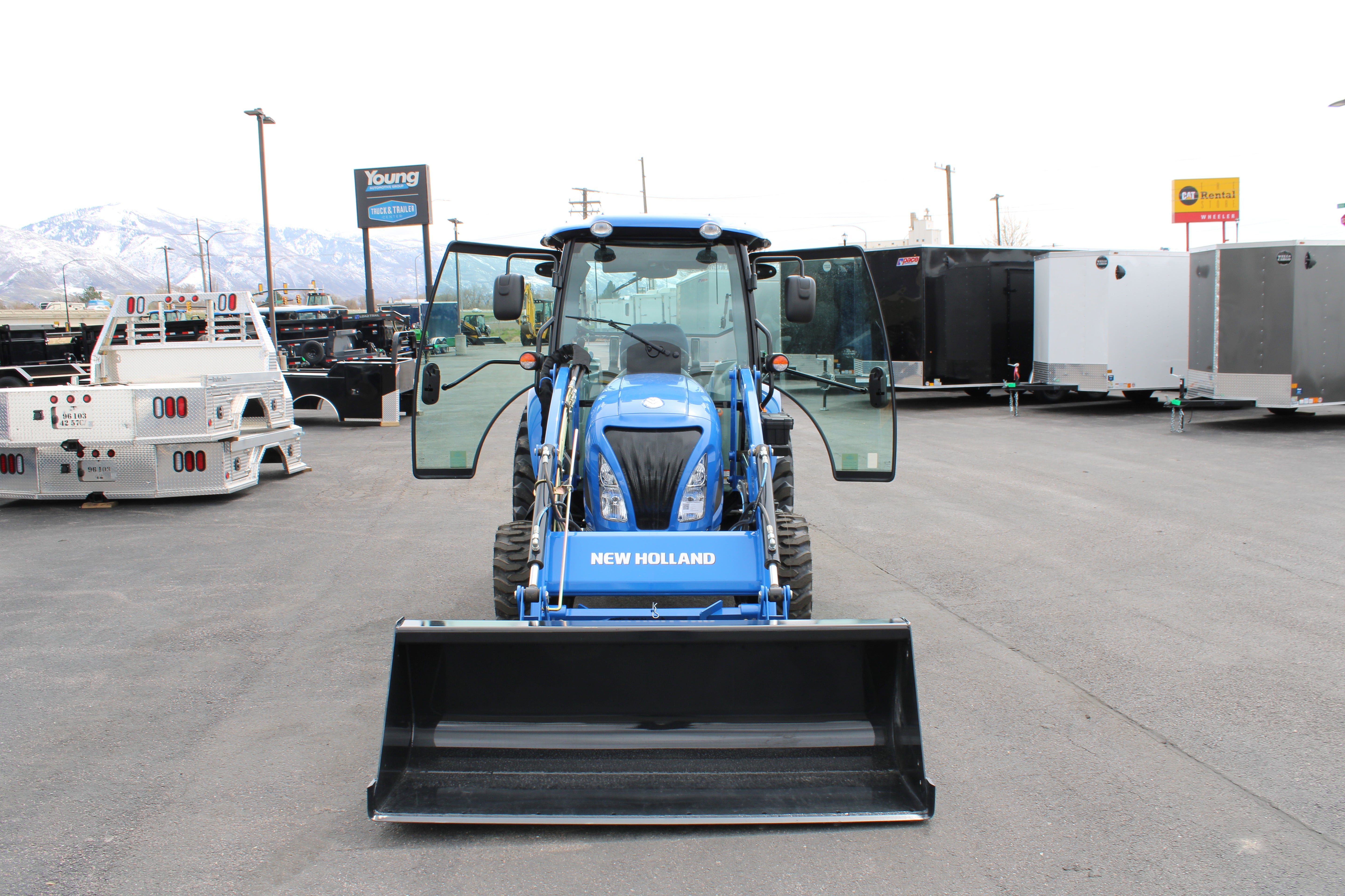 New Holland Boomer 40 Tractor