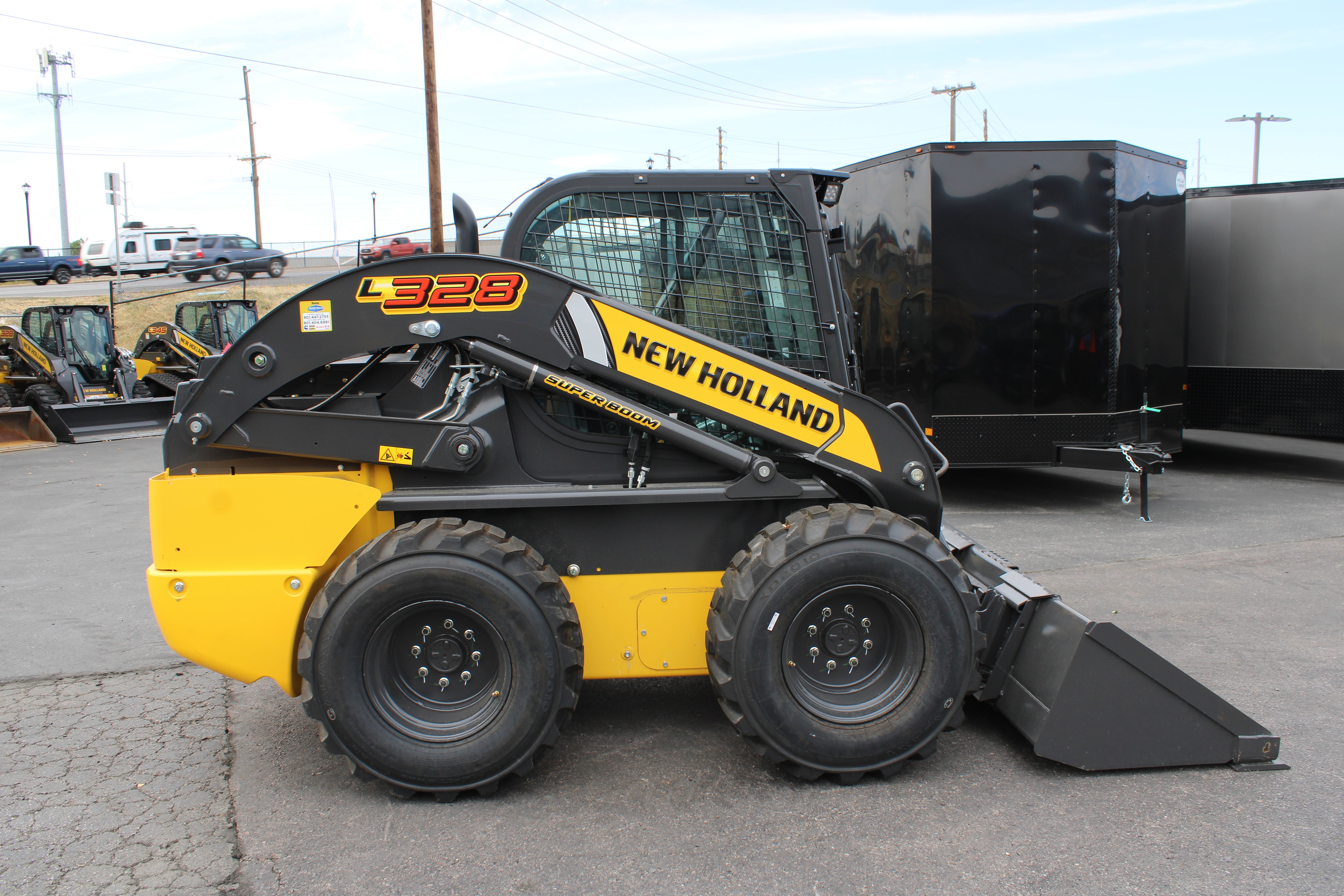 New Holland L328 Skidsteer