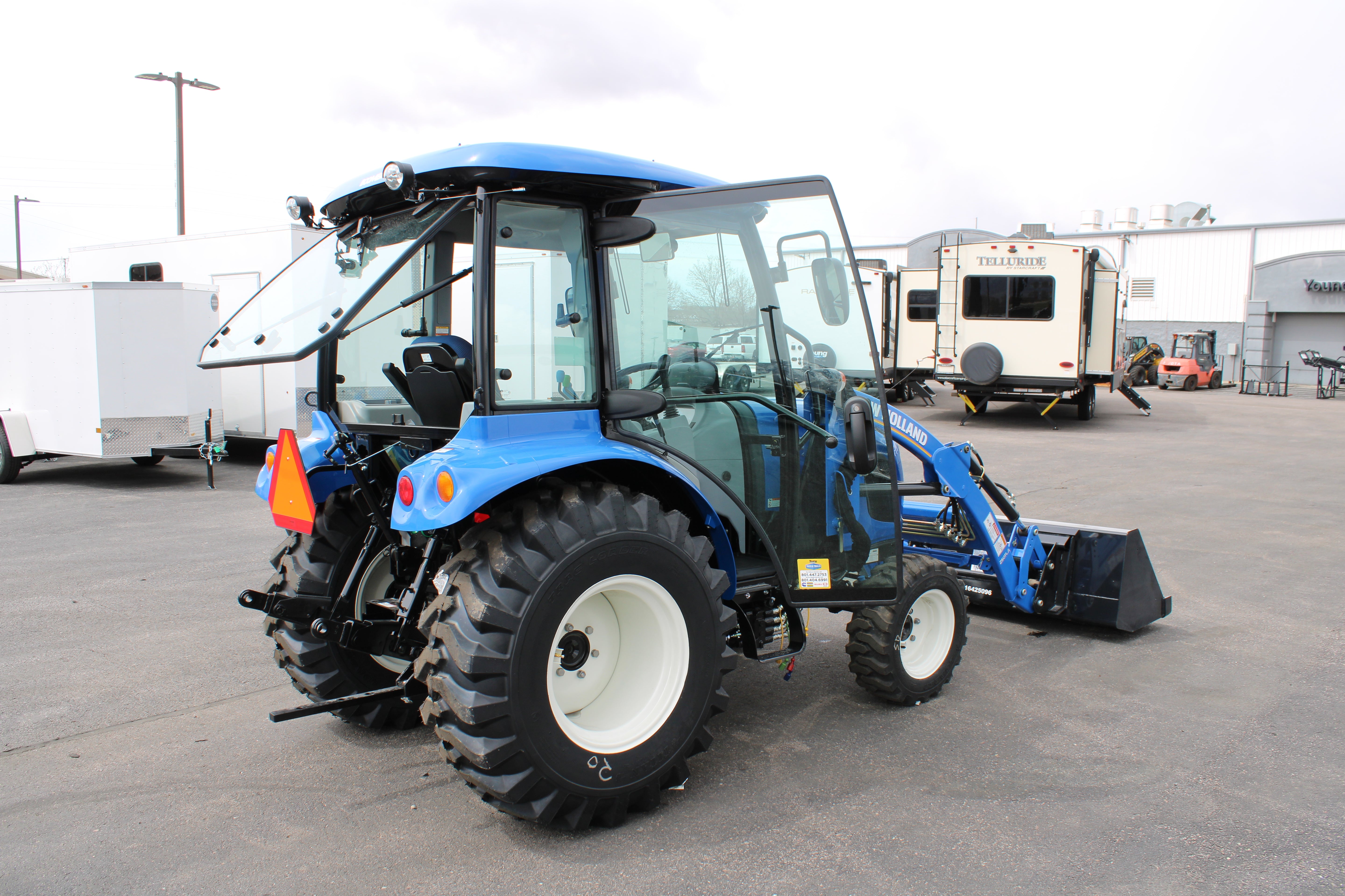 New Holland Boomer 40 Tractor