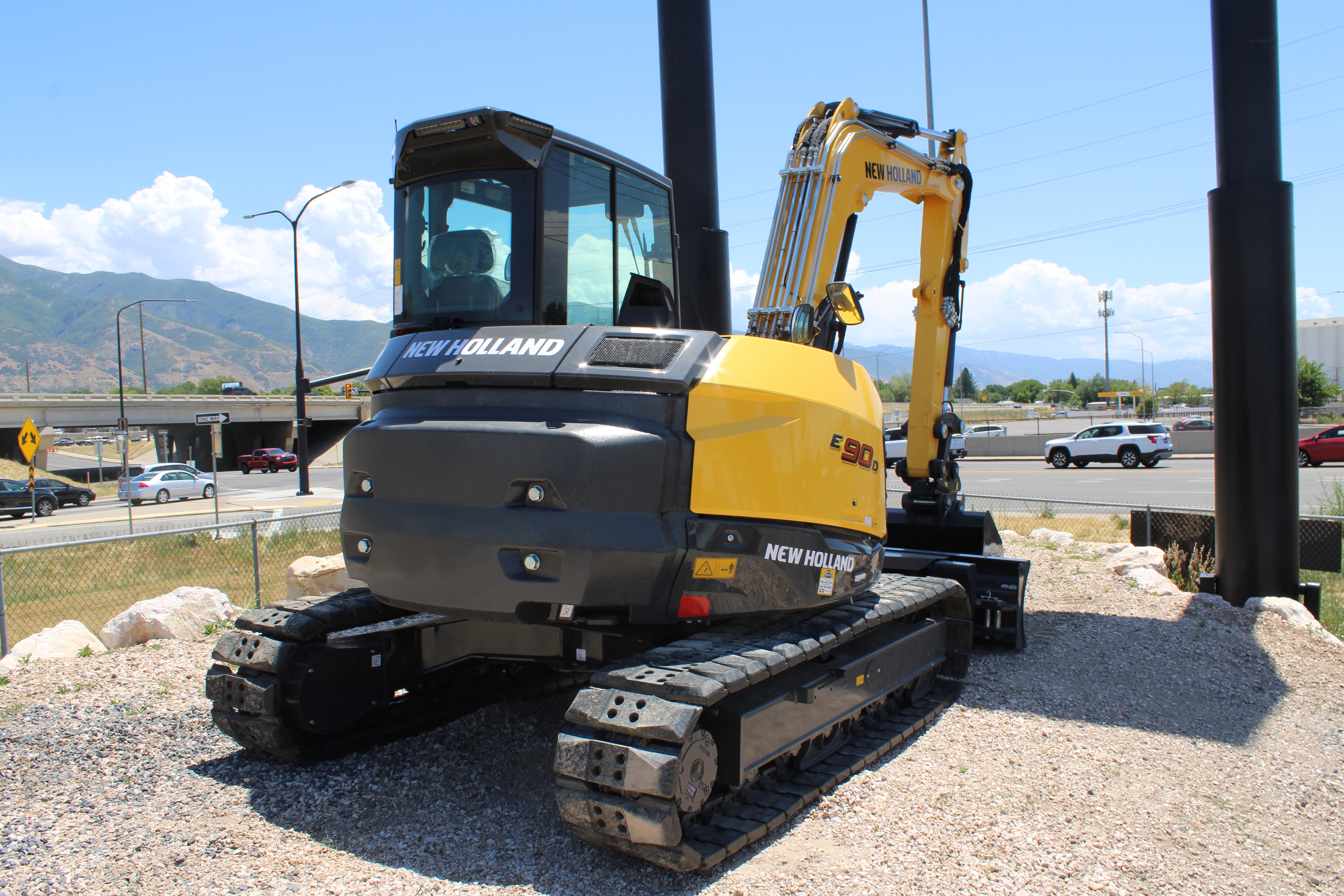 New Holland E90