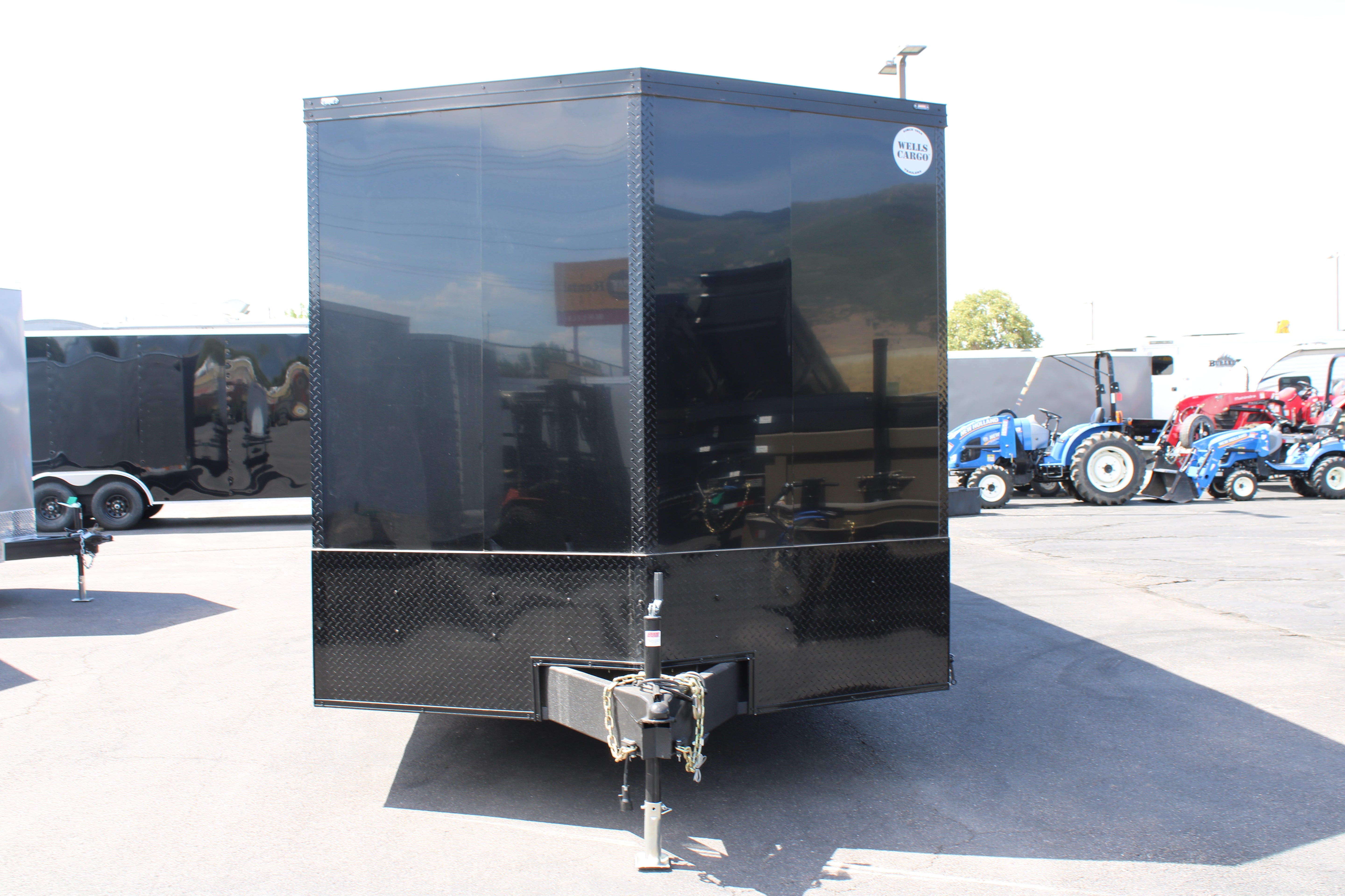 Wells Cargo Roadforce 28'