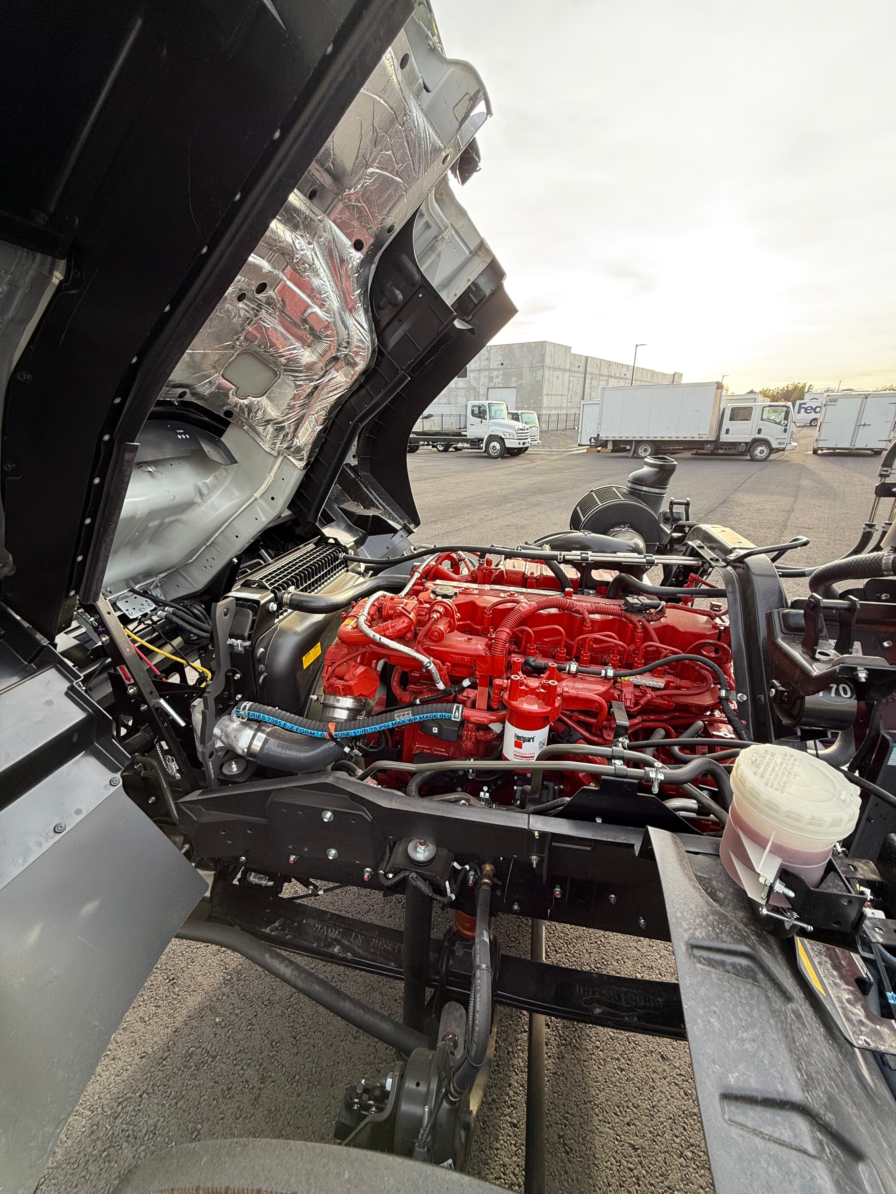 2025 Isuzu FTR Diesel 26' Box Truck