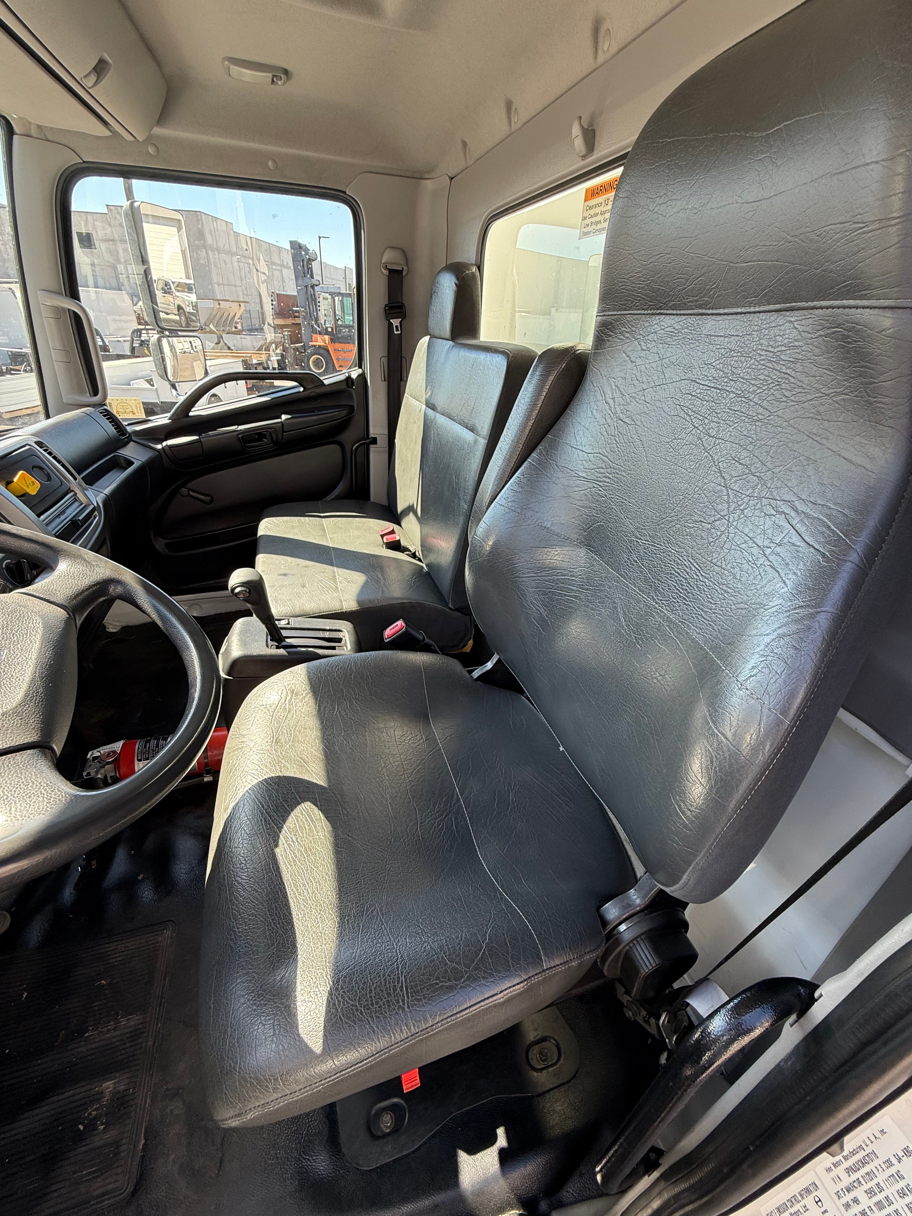 USED 2019 HINO 268A 26,000 GVW 26' BOX TRUCK