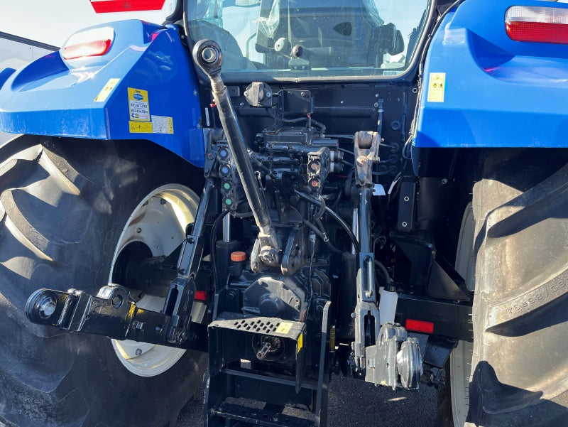 Pre-Owned New Holland T5.110 Electro-Command INCLUDES MOWER