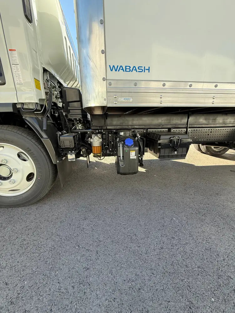 2025 Isuzu NRR Diesel 16’ Box Truck With Liftgate Truck