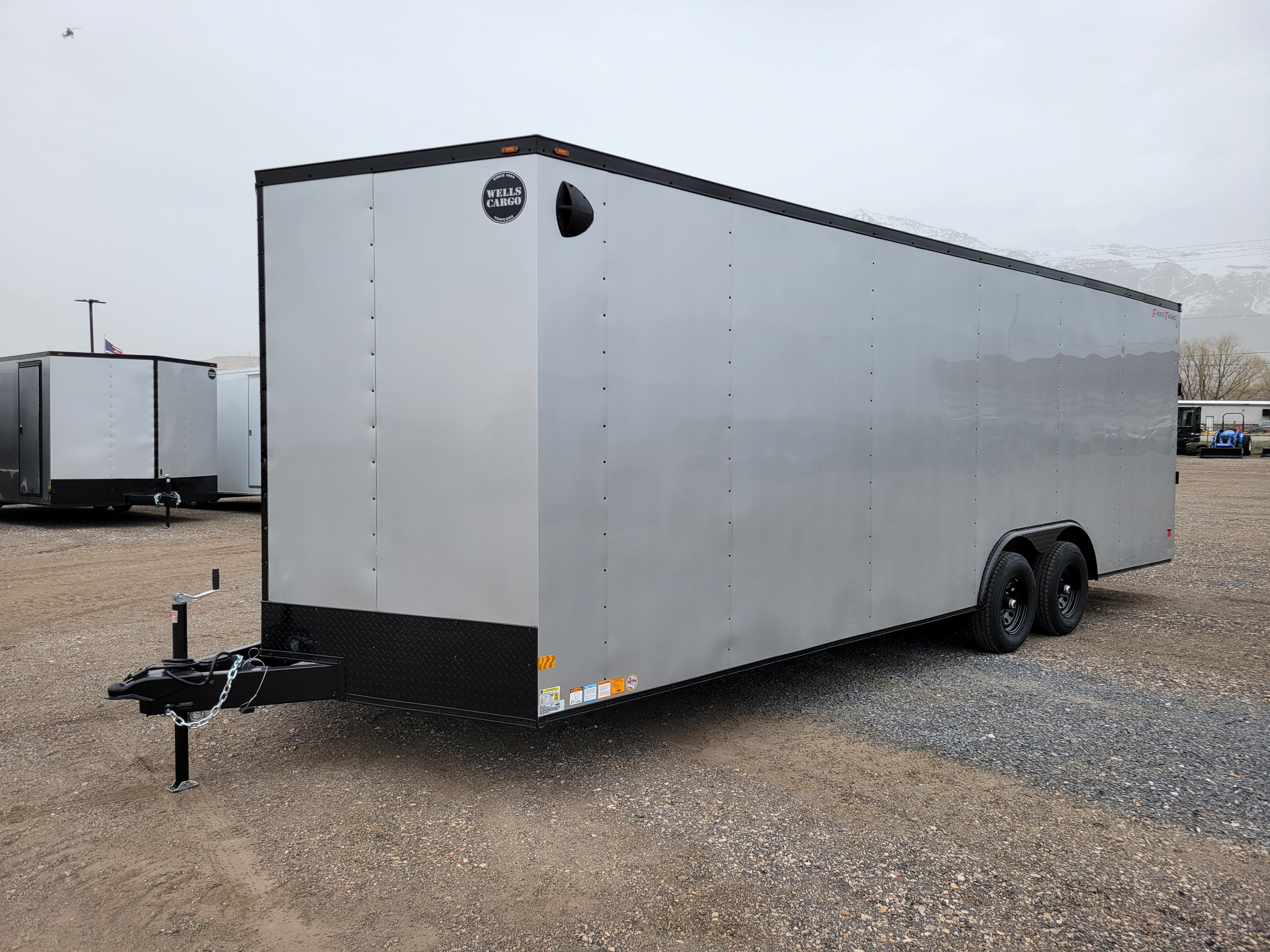 Wells Cargo 8.5 x 24 Deluxe Enclosed Traler