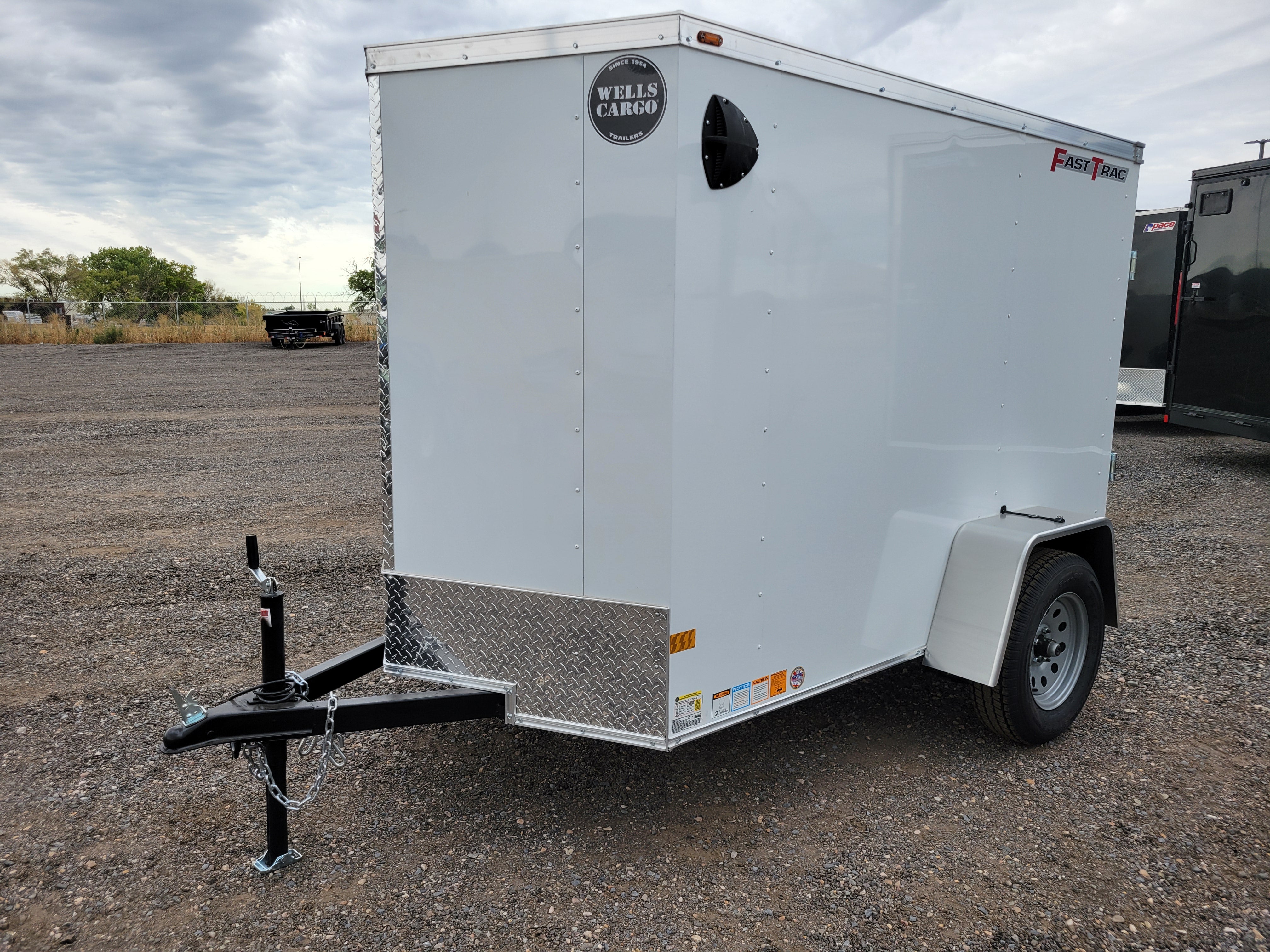 Wells Cargo 5 x 8 Deluxe Enclosed Trailer