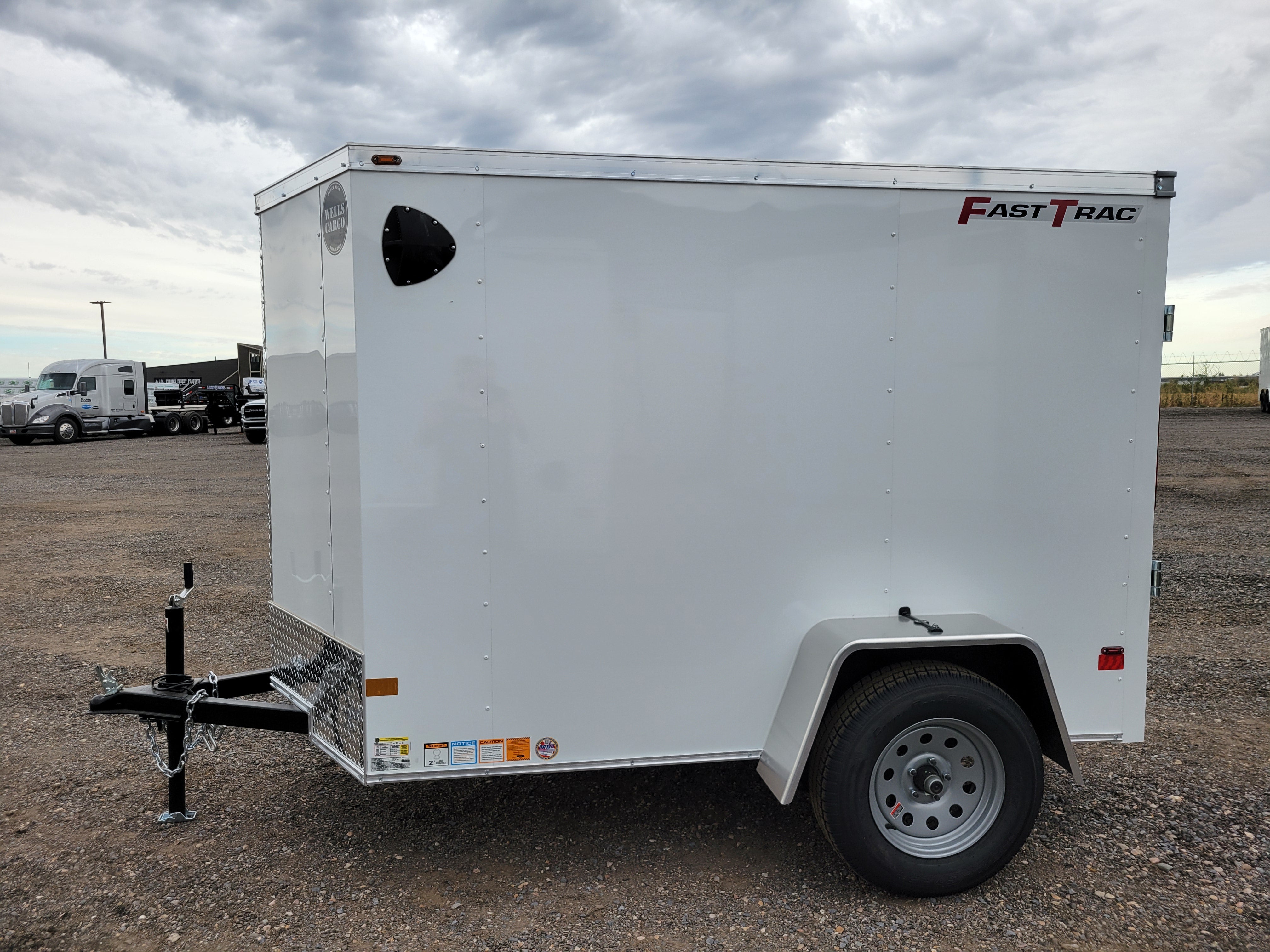 Wells Cargo 5 x 8 Deluxe Enclosed Trailer
