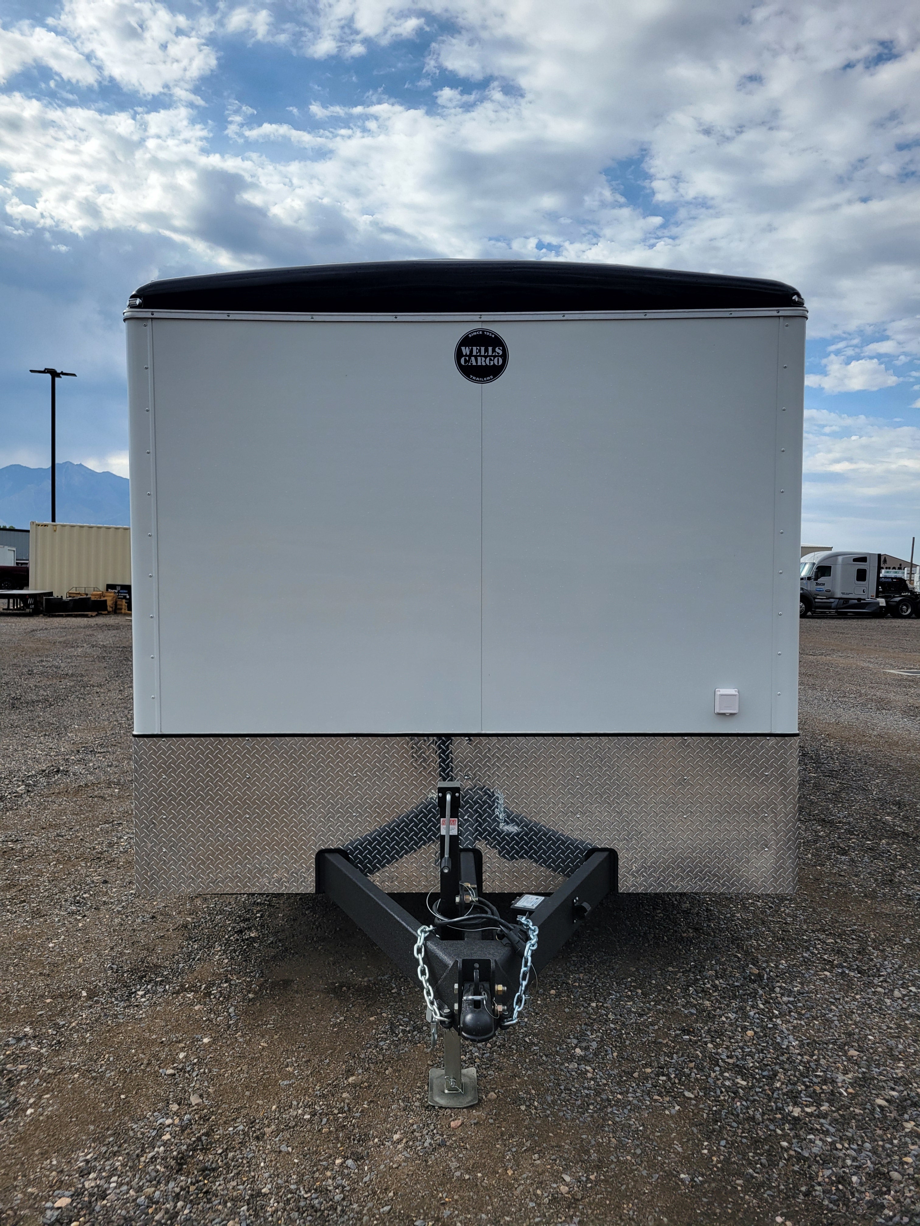 Wells Cargo 8.5 x 20 Office Wagon