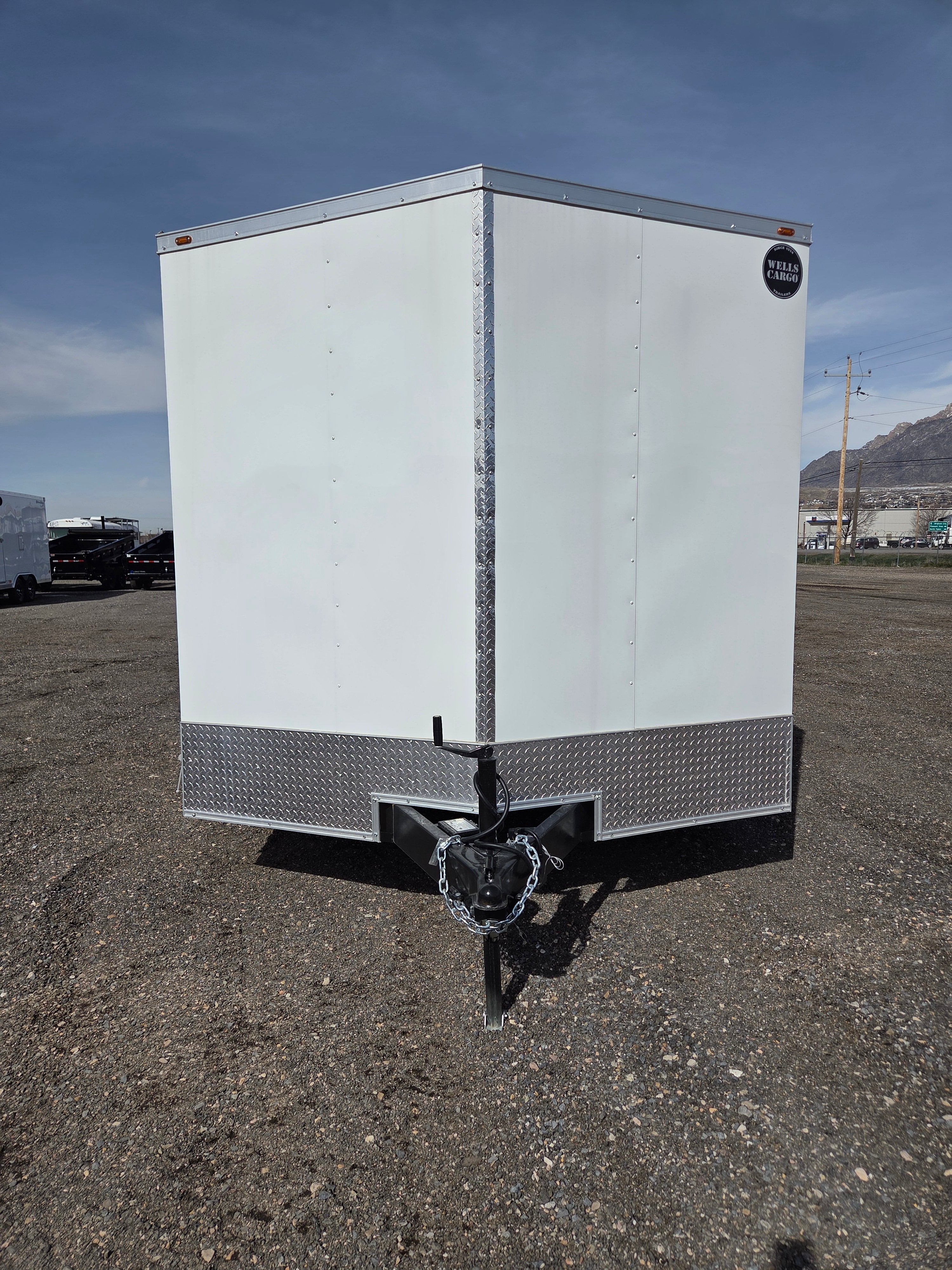 Wells Cargo 20' ENCLOSED TRAILER