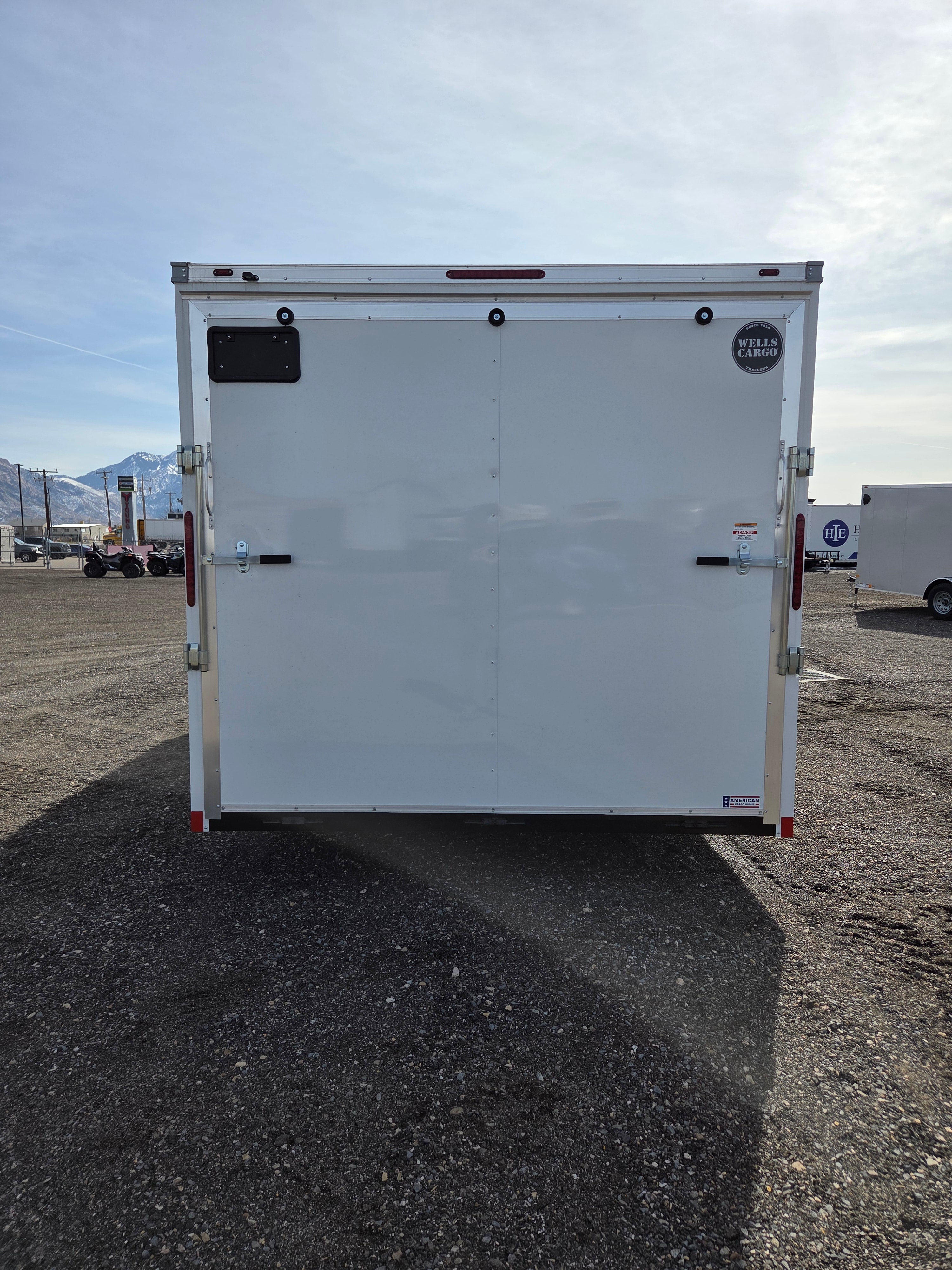 Wells Cargo 20' ENCLOSED TRAILER