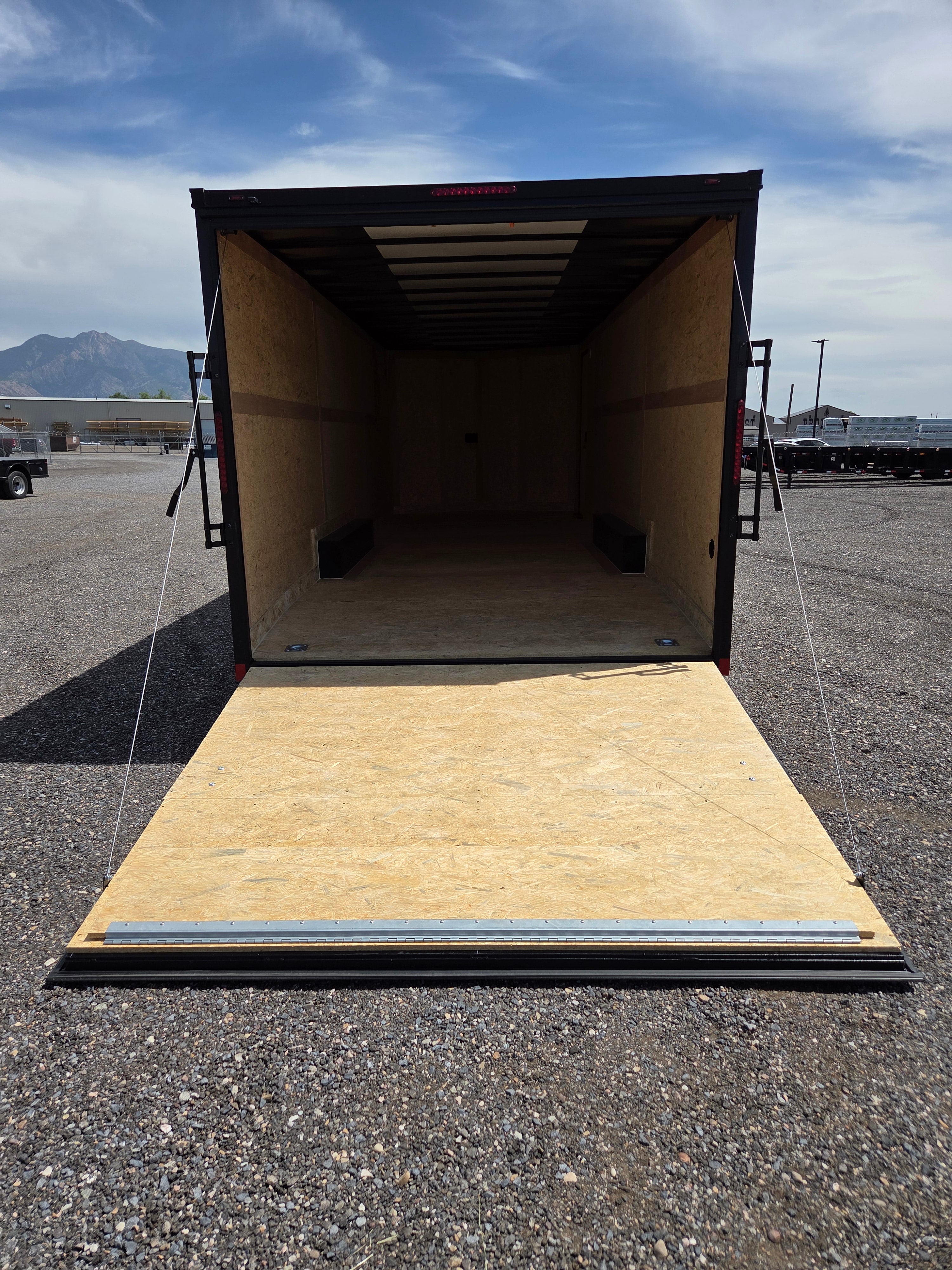 Phantom Wells Cargo  24' Enclosed Trailer
