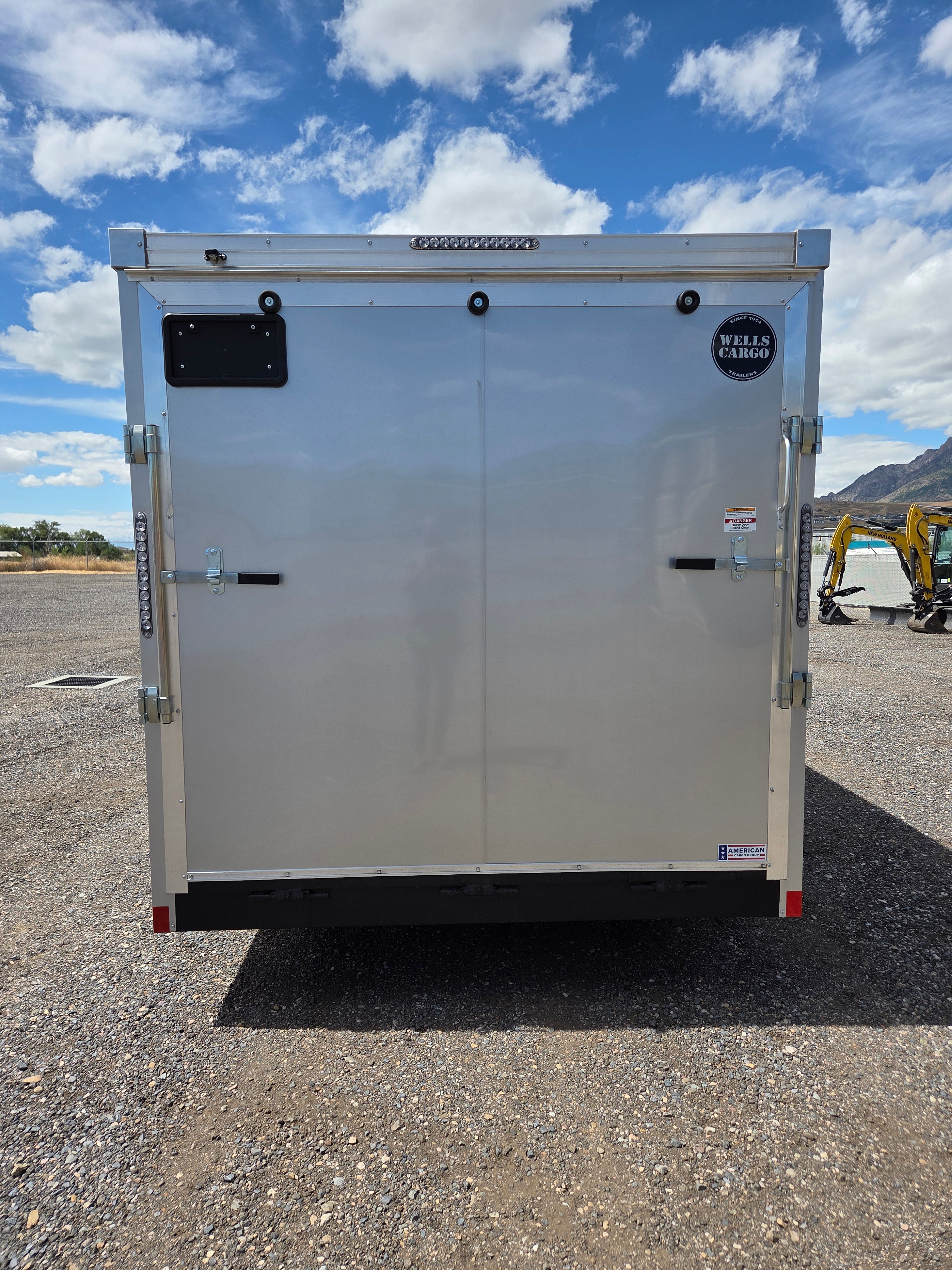 Wells Cargo Road Force 16'