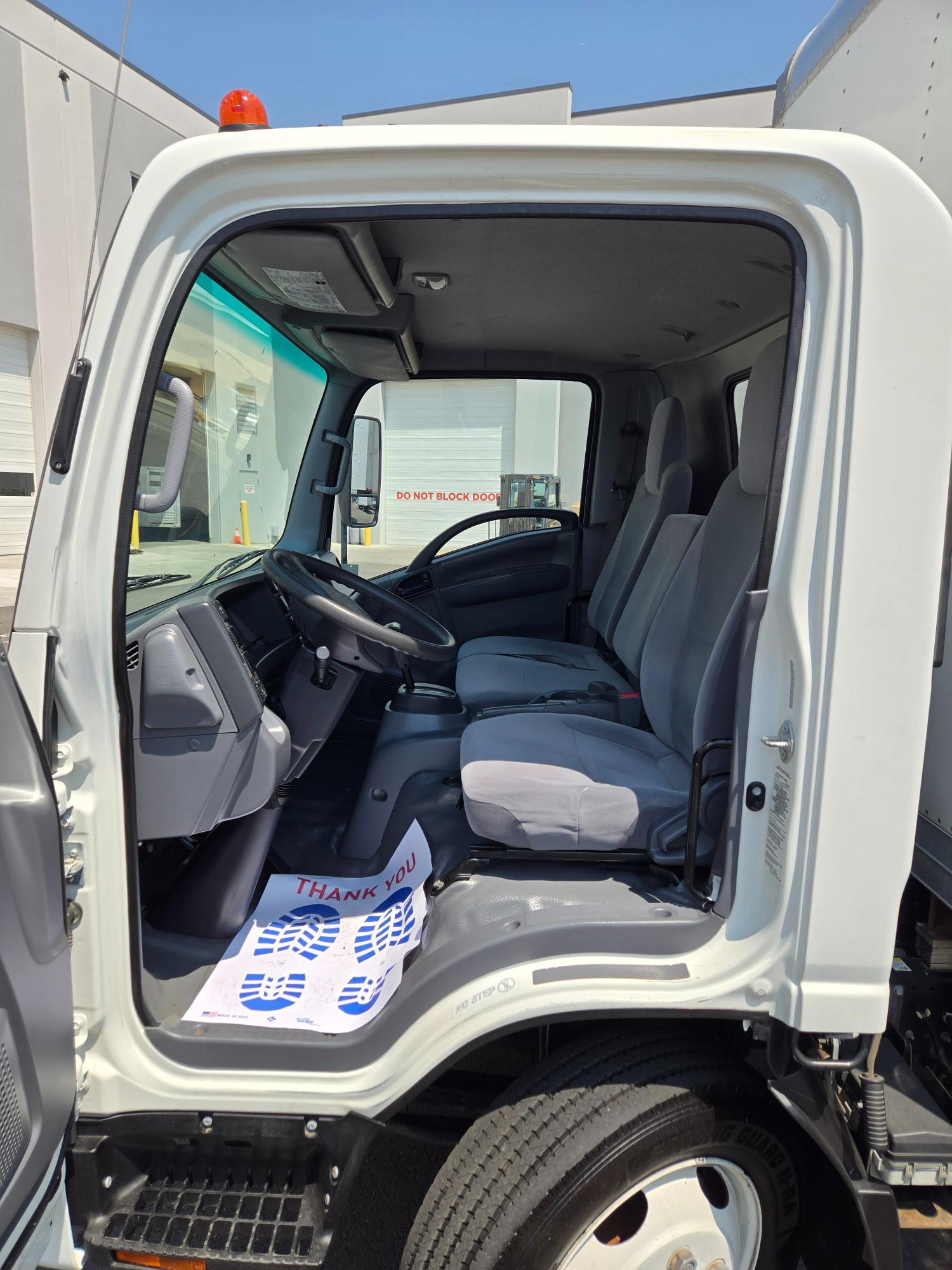 USED 2017 ISUZU NPRXD 20' BOX TRUCK