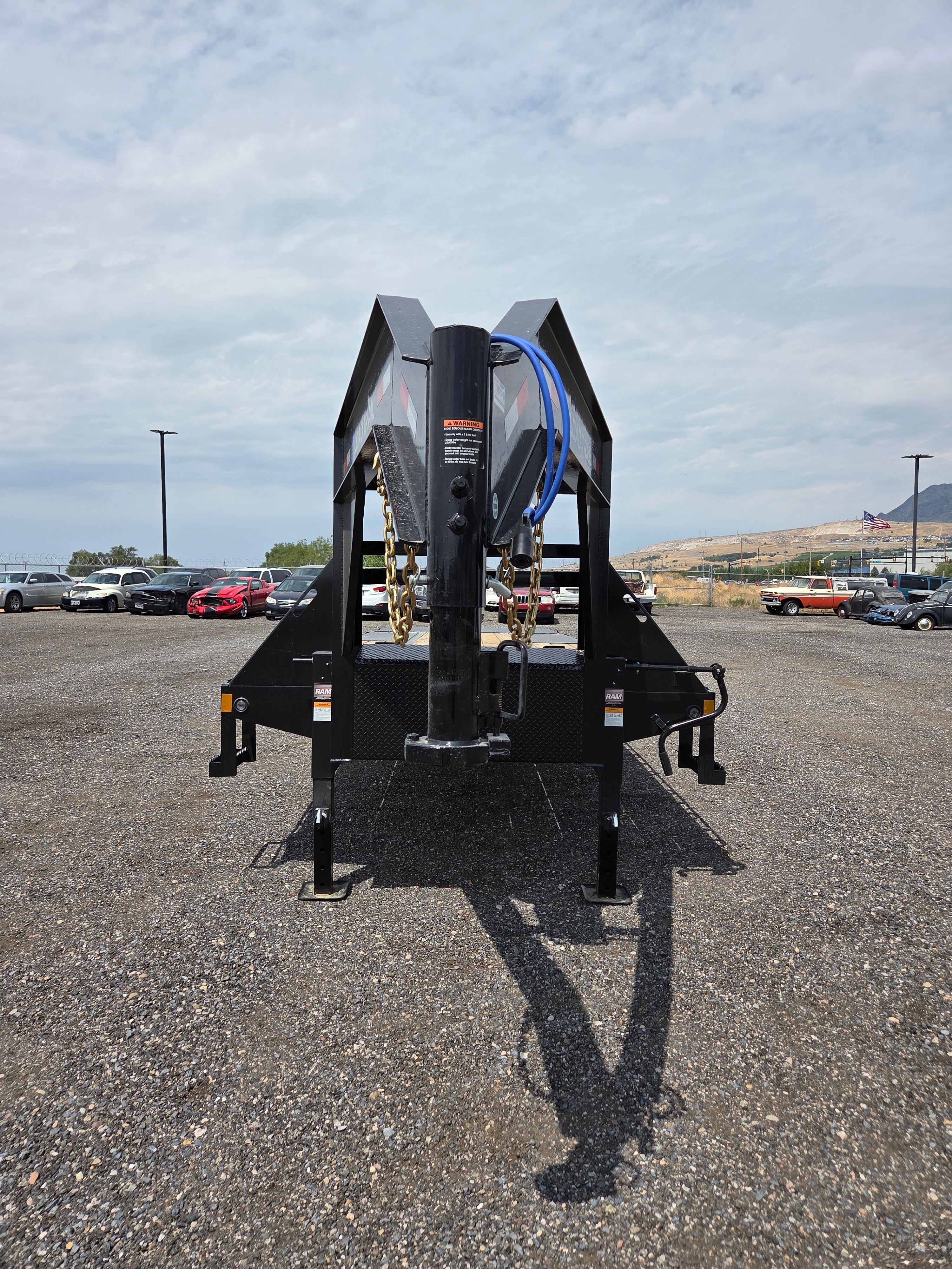 Loadtrail 28' Low-Pro Gooseneck