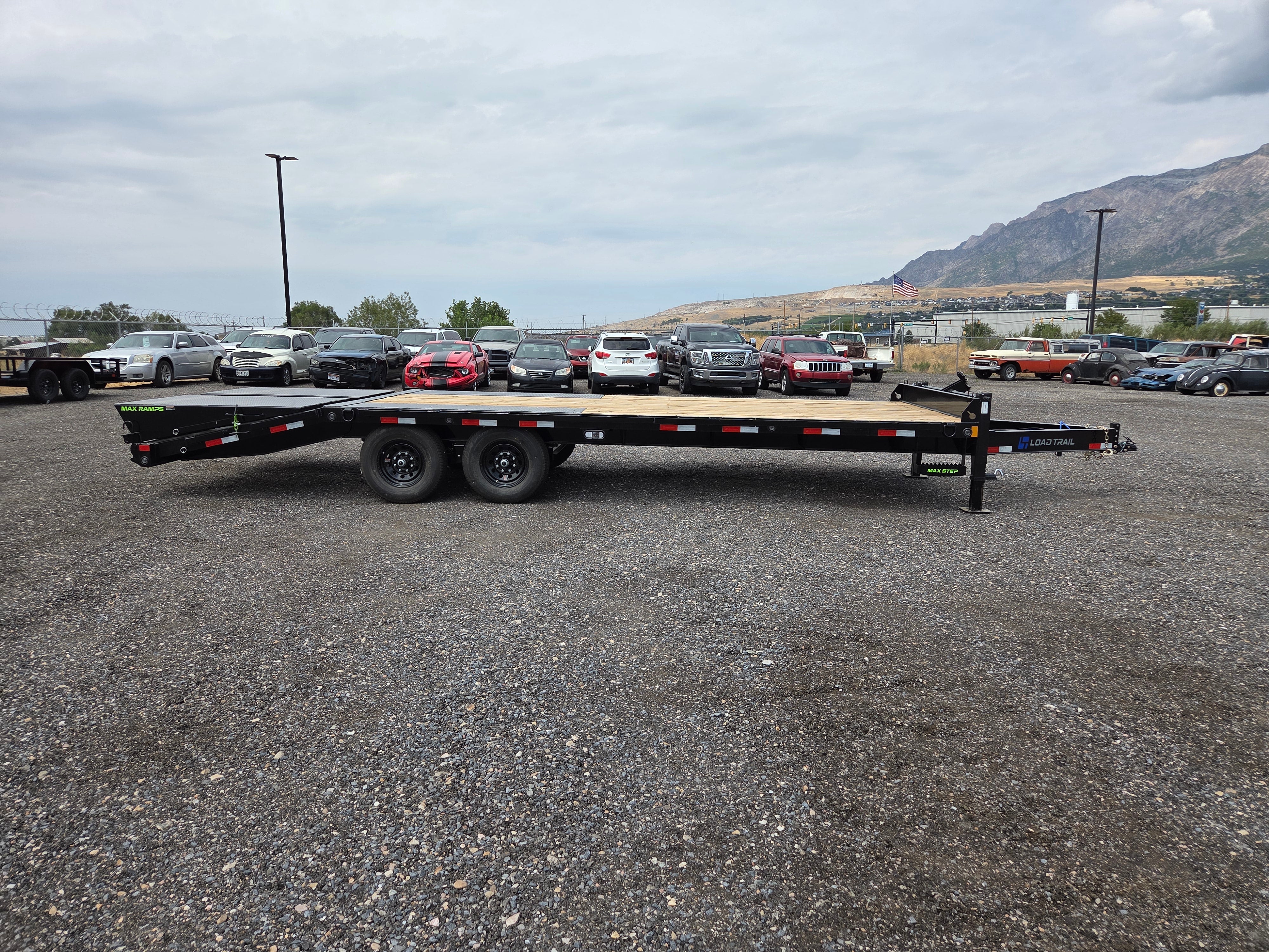 24' Flatbed Loadtrail
