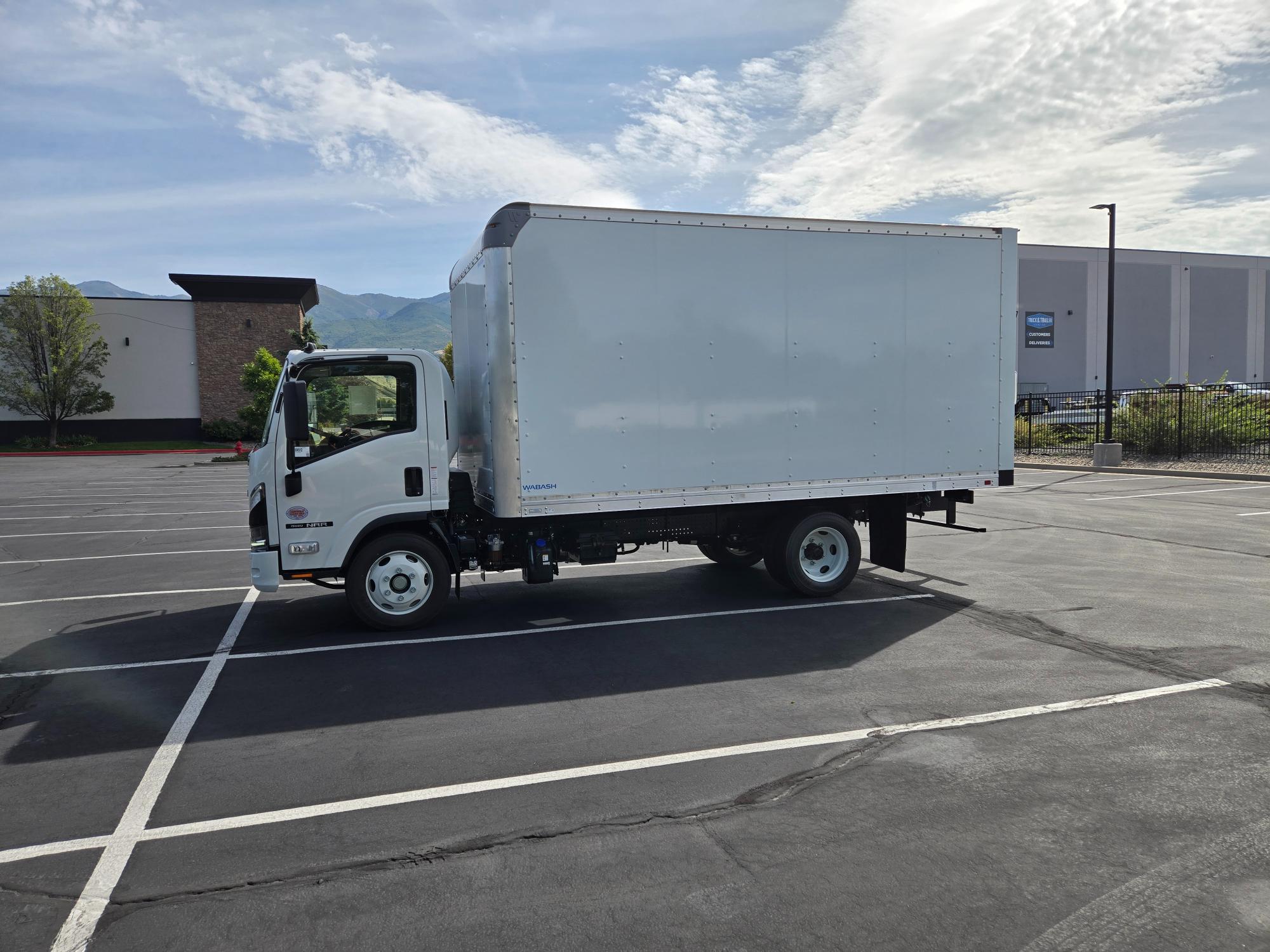 New 2027 Isuzu NRR Diesel 16' Box Truck