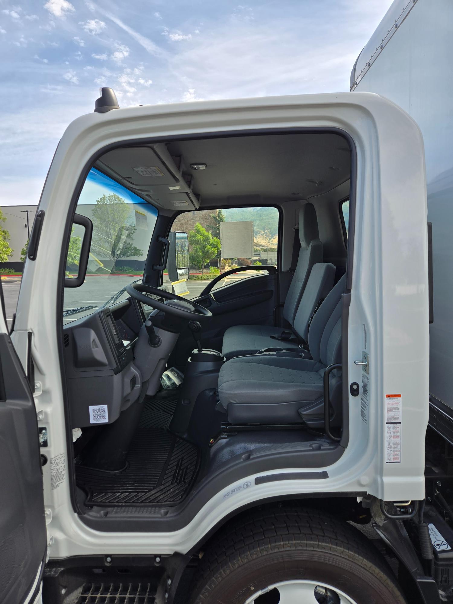 New 2027 Isuzu NRR Diesel 16' Box Truck