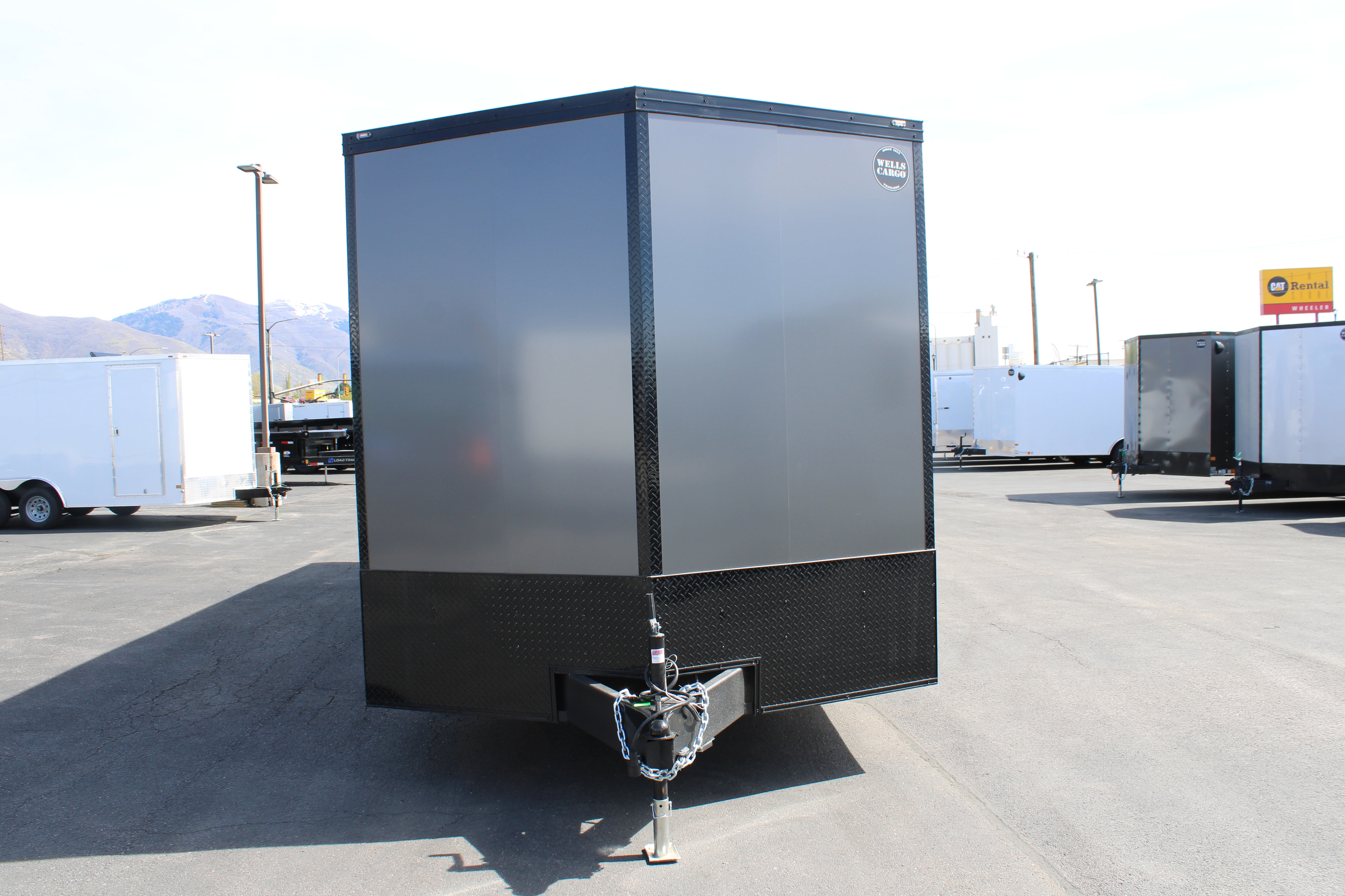 Wells Cargo 28' Road Force