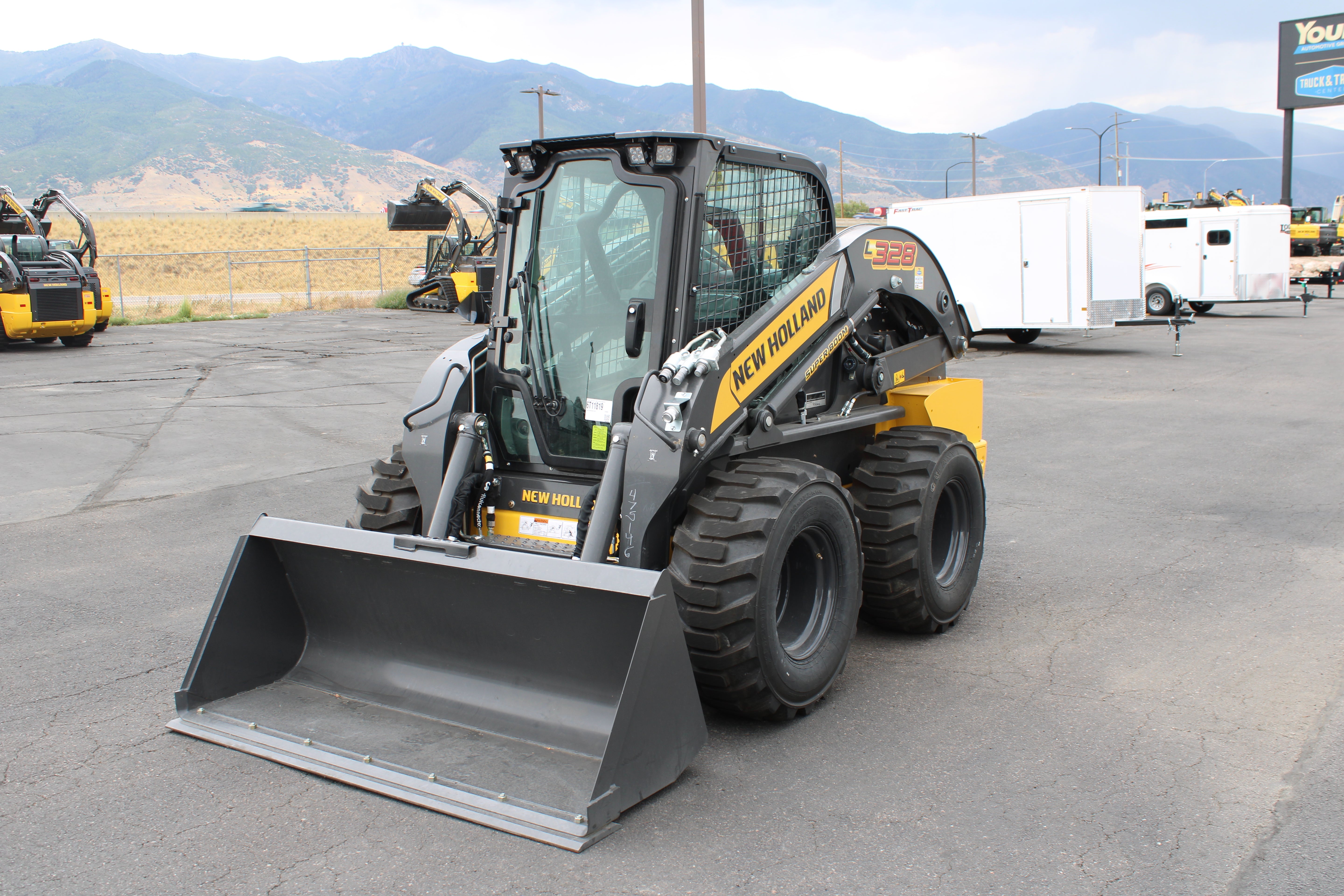 New Holland L328