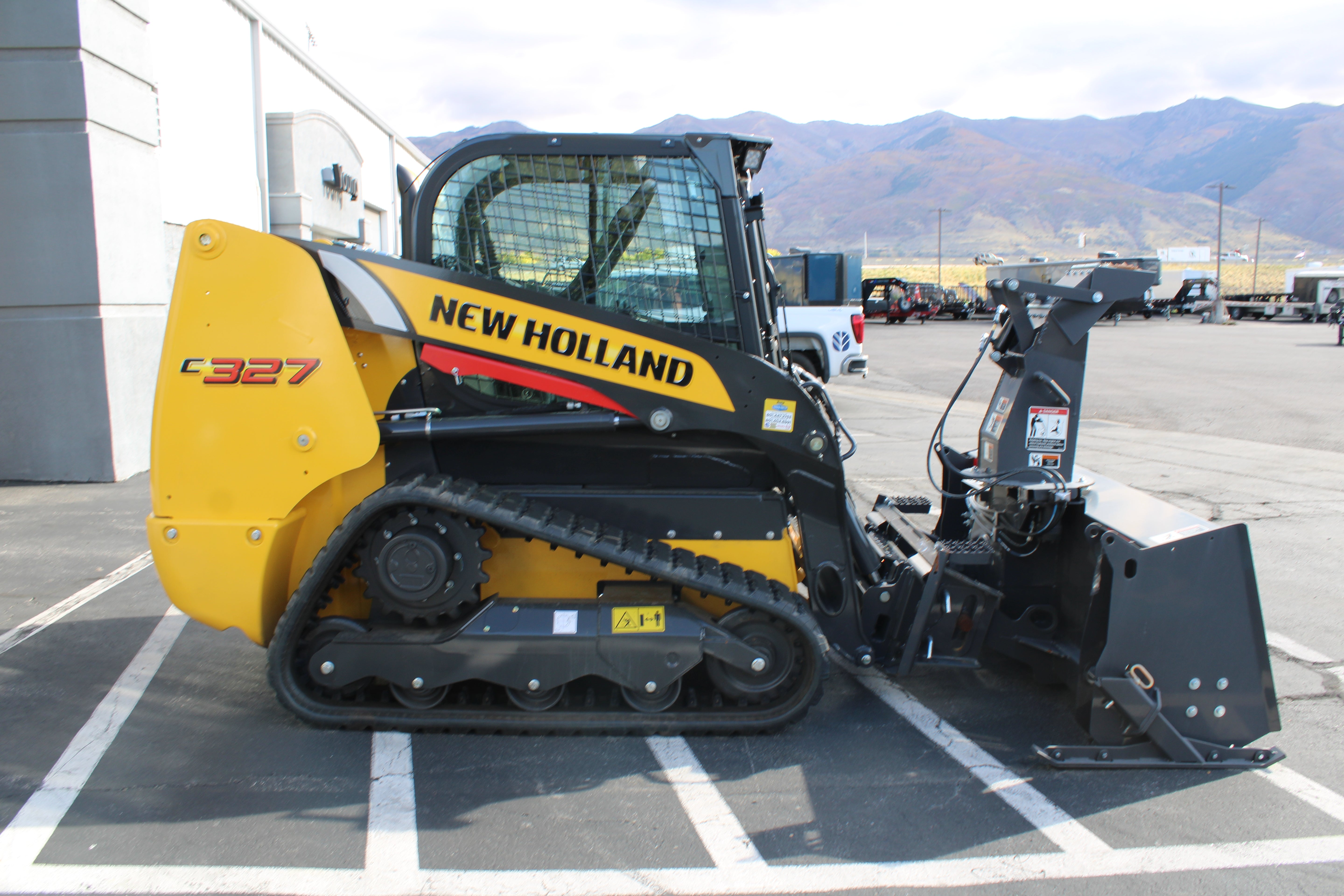 New Holland C327 Skid Steer